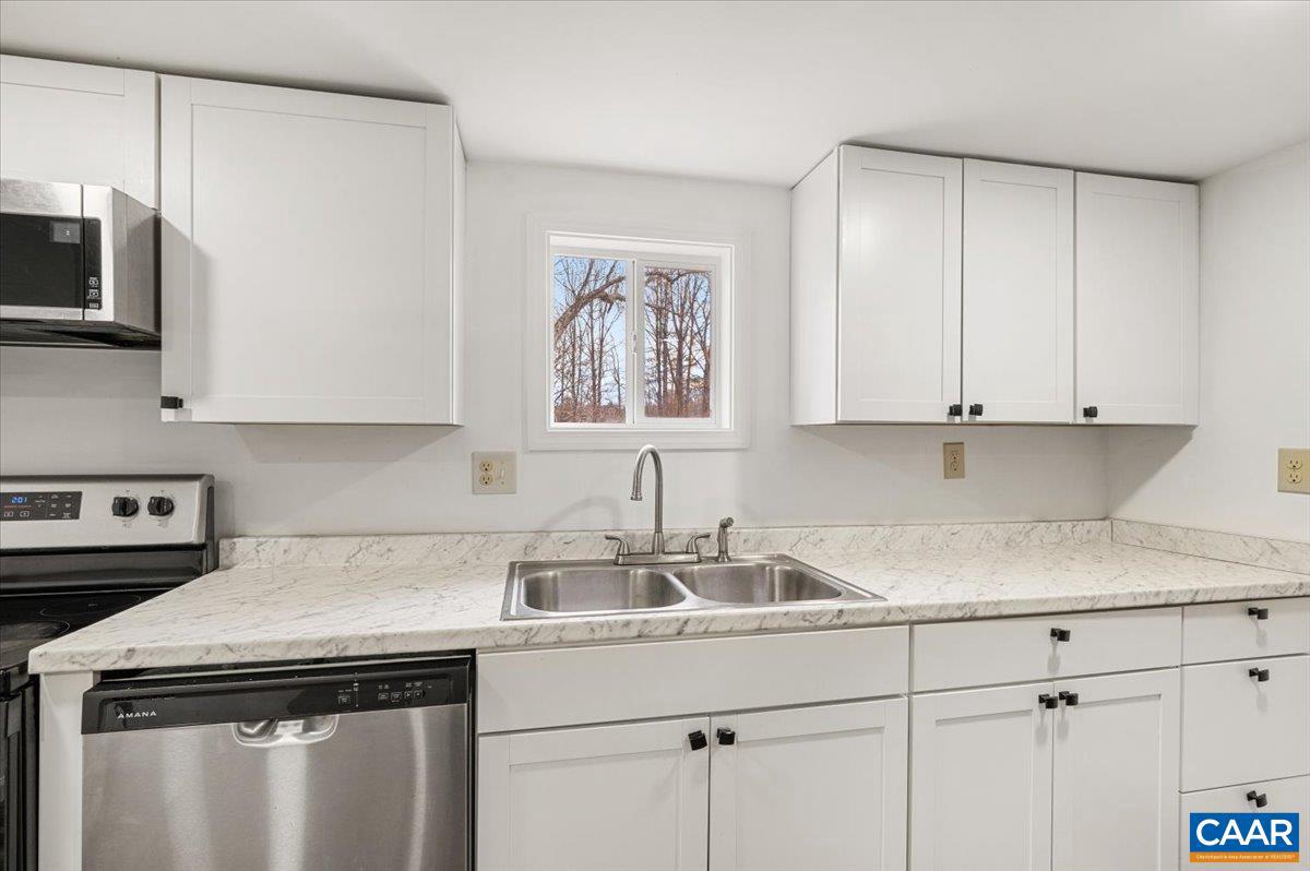 662 CELT RD, STANARDSVILLE, Virginia 22973, 3 Bedrooms Bedrooms, ,2 BathroomsBathrooms,Residential,For sale,662 CELT RD,673218 MLS # 673218