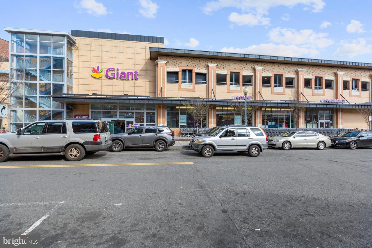 2750 14TH ST NW #603, WASHINGTON, District Of Columbia 20009, 3 Bedrooms Bedrooms, ,2 BathroomsBathrooms,Residential,For sale,2750 14TH ST NW #603,DCDC2246074 MLS # DCDC2246074