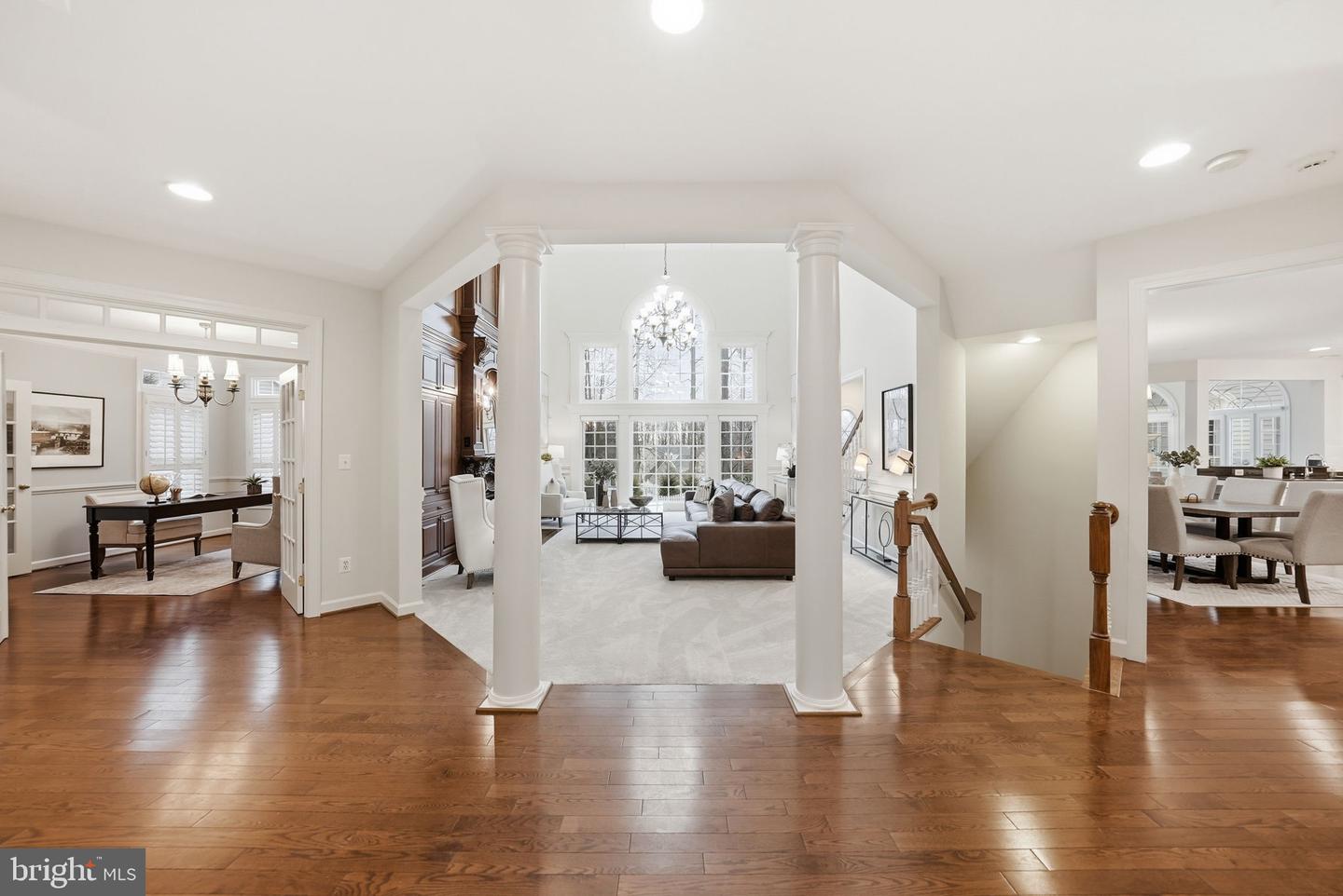 11588 CEDAR CHASE RD, HERNDON, Virginia 20170, 5 Bedrooms Bedrooms, ,5 BathroomsBathrooms,Residential,For sale,11588 CEDAR CHASE RD,VAFX2291088 MLS # VAFX2291088