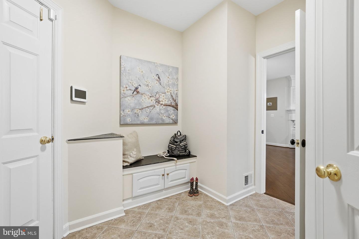 11588 CEDAR CHASE RD, HERNDON, Virginia 20170, 5 Bedrooms Bedrooms, ,5 BathroomsBathrooms,Residential,For sale,11588 CEDAR CHASE RD,VAFX2291088 MLS # VAFX2291088