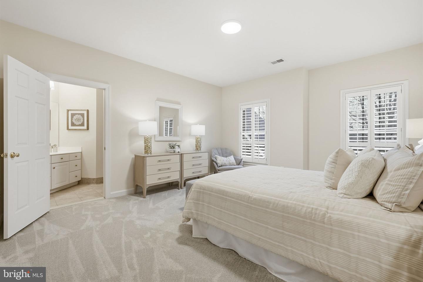 11588 CEDAR CHASE RD, HERNDON, Virginia 20170, 5 Bedrooms Bedrooms, ,5 BathroomsBathrooms,Residential,For sale,11588 CEDAR CHASE RD,VAFX2291088 MLS # VAFX2291088