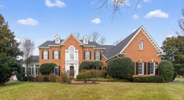 11588 CEDAR CHASE RD, HERNDON, Virginia 20170, 5 Bedrooms Bedrooms, ,5 BathroomsBathrooms,Residential,For sale,11588 CEDAR CHASE RD,VAFX2291088 MLS # VAFX2291088