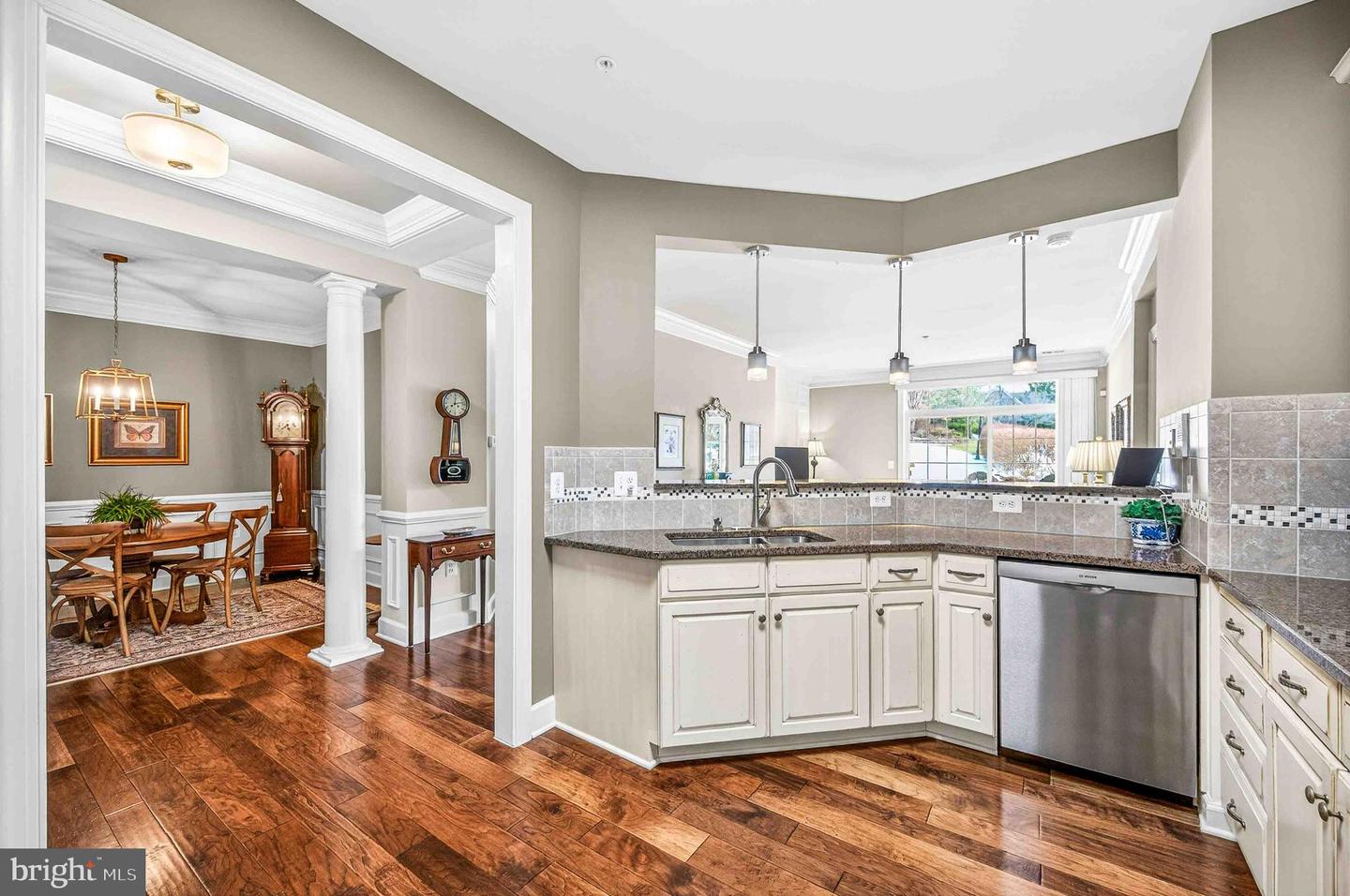 15251 ROYAL CREST DR #103, HAYMARKET, Virginia 20169, 2 Bedrooms Bedrooms, ,2 BathroomsBathrooms,Residential,For sale,15251 ROYAL CREST DR #103,VAPW2112500 MLS # VAPW2112500