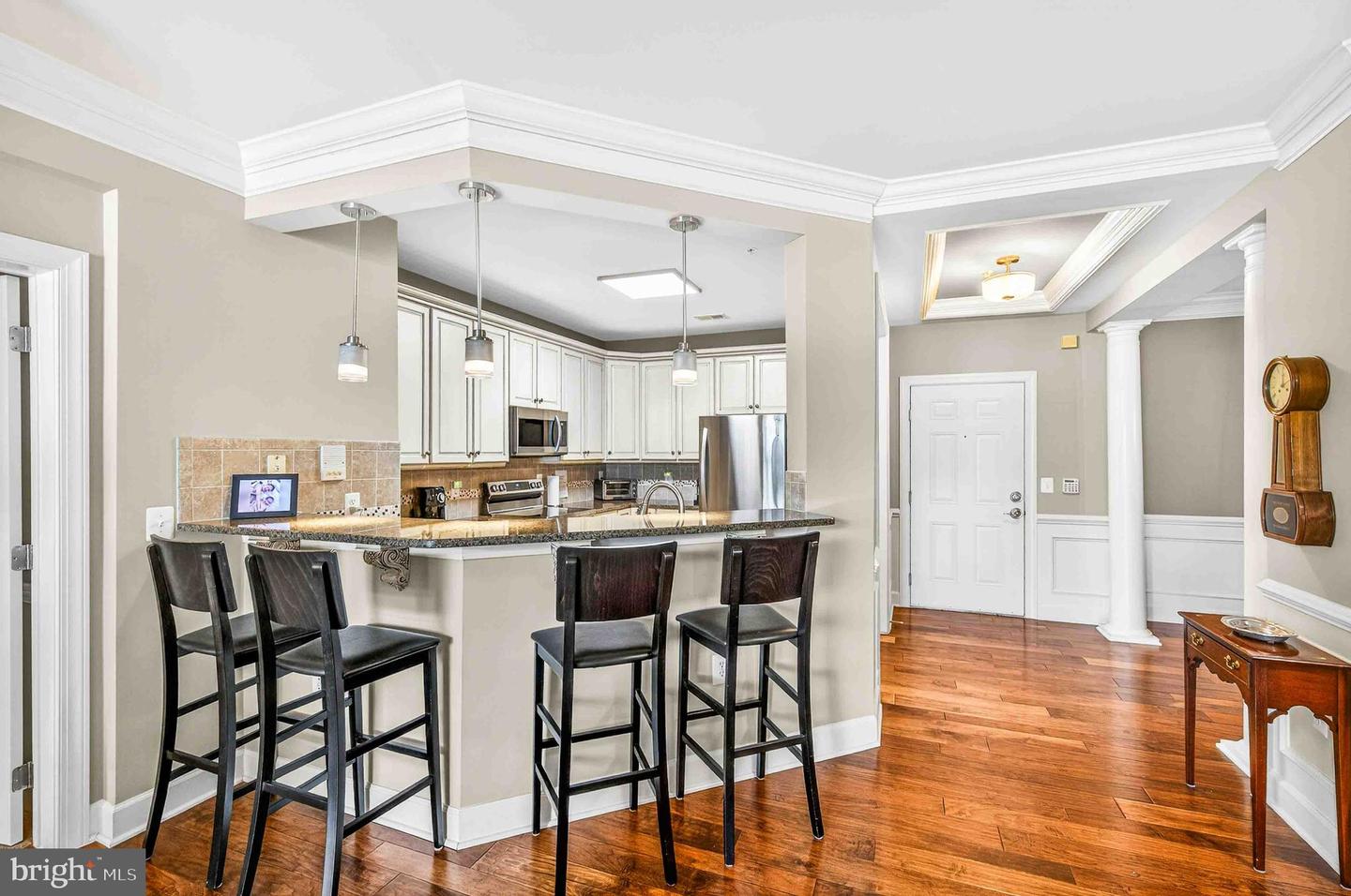 15251 ROYAL CREST DR #103, HAYMARKET, Virginia 20169, 2 Bedrooms Bedrooms, ,2 BathroomsBathrooms,Residential,For sale,15251 ROYAL CREST DR #103,VAPW2112500 MLS # VAPW2112500