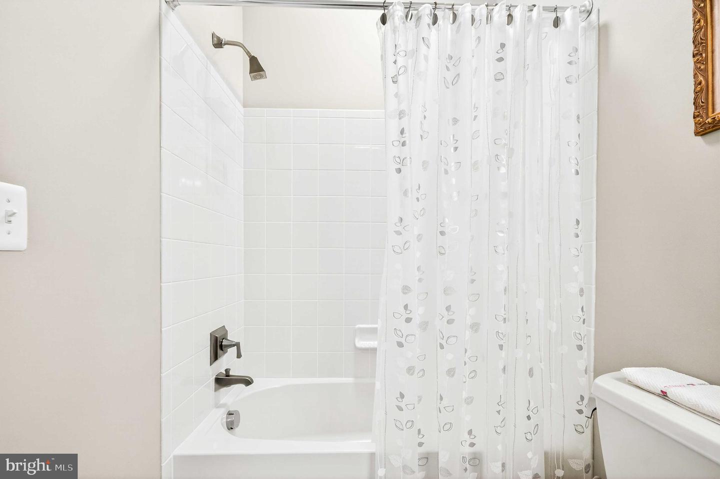 15251 ROYAL CREST DR #103, HAYMARKET, Virginia 20169, 2 Bedrooms Bedrooms, ,2 BathroomsBathrooms,Residential,For sale,15251 ROYAL CREST DR #103,VAPW2112500 MLS # VAPW2112500