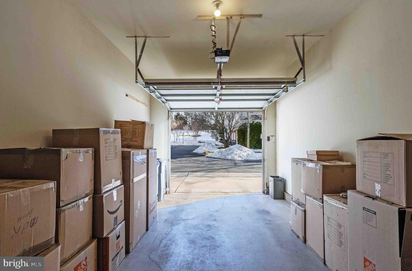 15251 ROYAL CREST DR #103, HAYMARKET, Virginia 20169, 2 Bedrooms Bedrooms, ,2 BathroomsBathrooms,Residential,For sale,15251 ROYAL CREST DR #103,VAPW2112500 MLS # VAPW2112500