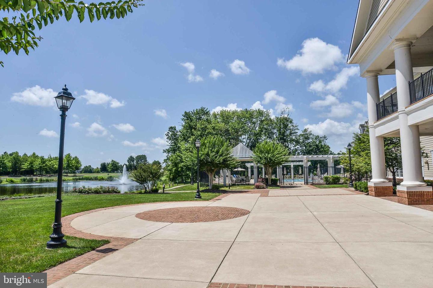 15251 ROYAL CREST DR #103, HAYMARKET, Virginia 20169, 2 Bedrooms Bedrooms, ,2 BathroomsBathrooms,Residential,For sale,15251 ROYAL CREST DR #103,VAPW2112500 MLS # VAPW2112500