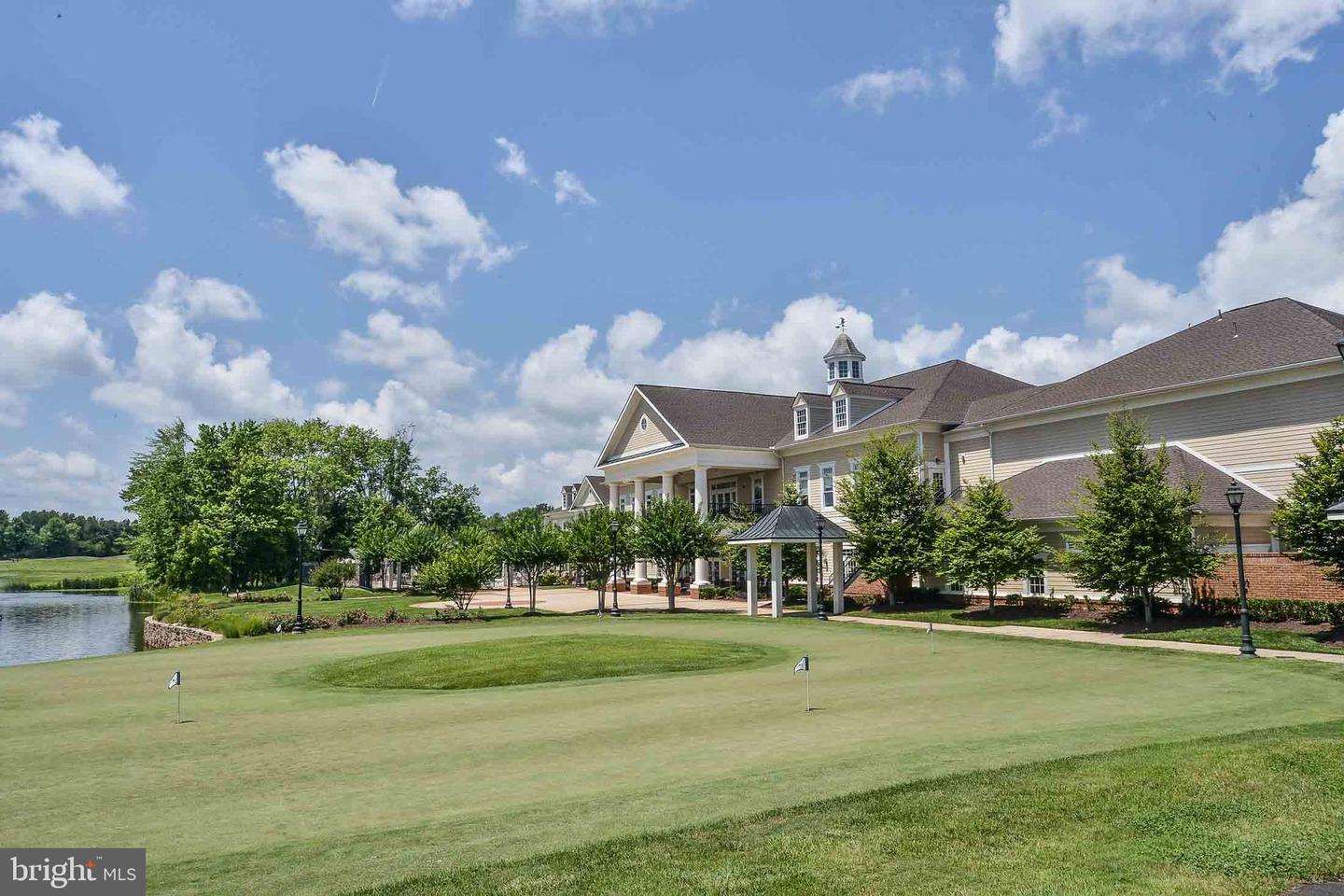 15251 ROYAL CREST DR #103, HAYMARKET, Virginia 20169, 2 Bedrooms Bedrooms, ,2 BathroomsBathrooms,Residential,For sale,15251 ROYAL CREST DR #103,VAPW2112500 MLS # VAPW2112500