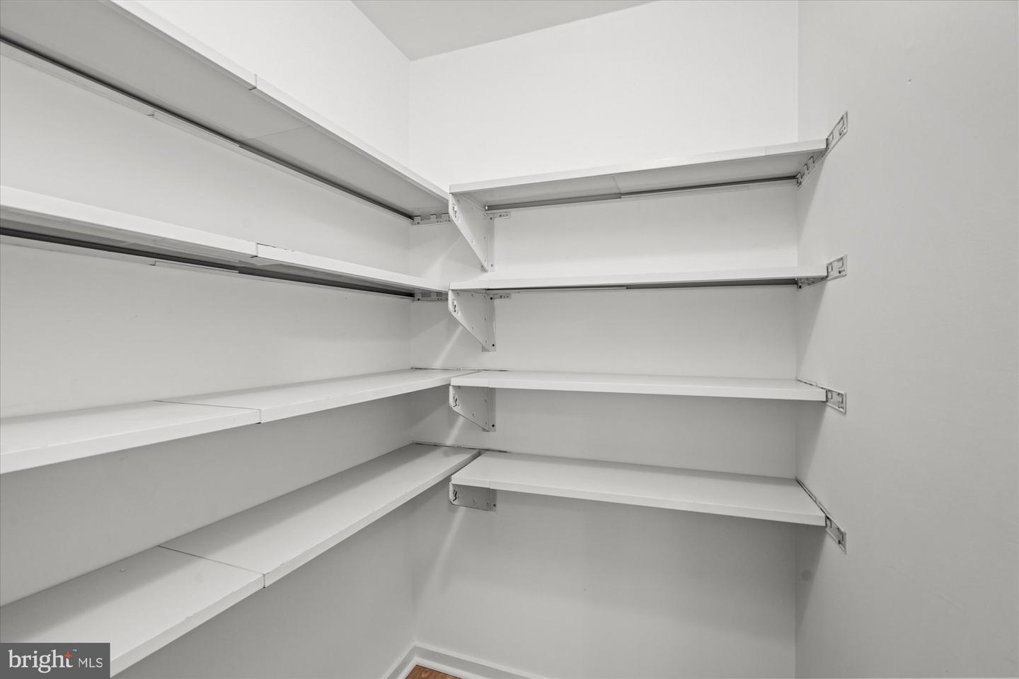 4712 DEER RUN CT, ALEXANDRIA, Virginia 22306, 4 Bedrooms Bedrooms, ,3 BathroomsBathrooms,Residential,For sale,4712 DEER RUN CT,VAFX2291312 MLS # VAFX2291312