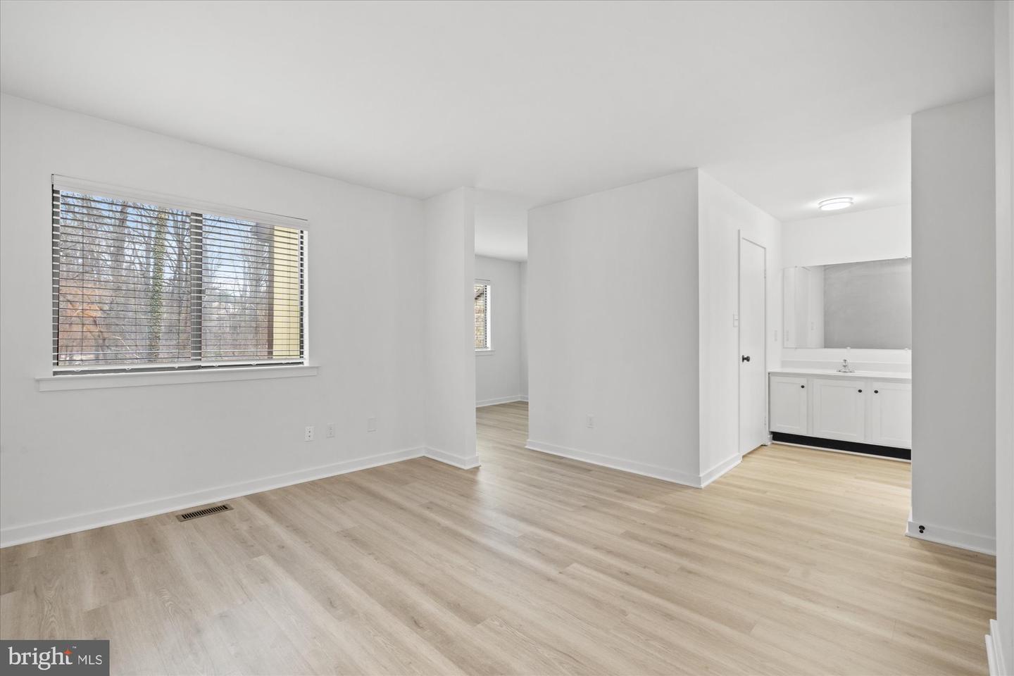 4712 DEER RUN CT, ALEXANDRIA, Virginia 22306, 4 Bedrooms Bedrooms, ,3 BathroomsBathrooms,Residential,For sale,4712 DEER RUN CT,VAFX2291312 MLS # VAFX2291312