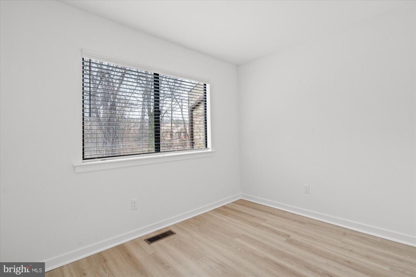 4712 DEER RUN CT, ALEXANDRIA, Virginia 22306, 4 Bedrooms Bedrooms, ,3 BathroomsBathrooms,Residential,For sale,4712 DEER RUN CT,VAFX2291312 MLS # VAFX2291312