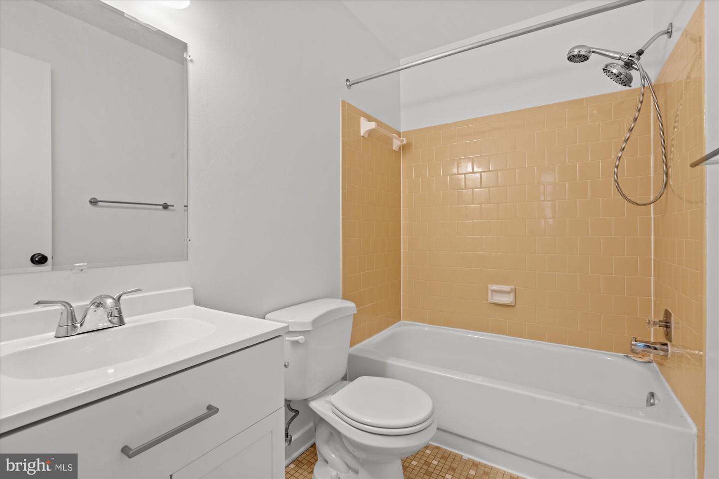 4712 DEER RUN CT, ALEXANDRIA, Virginia 22306, 4 Bedrooms Bedrooms, ,3 BathroomsBathrooms,Residential,For sale,4712 DEER RUN CT,VAFX2291312 MLS # VAFX2291312