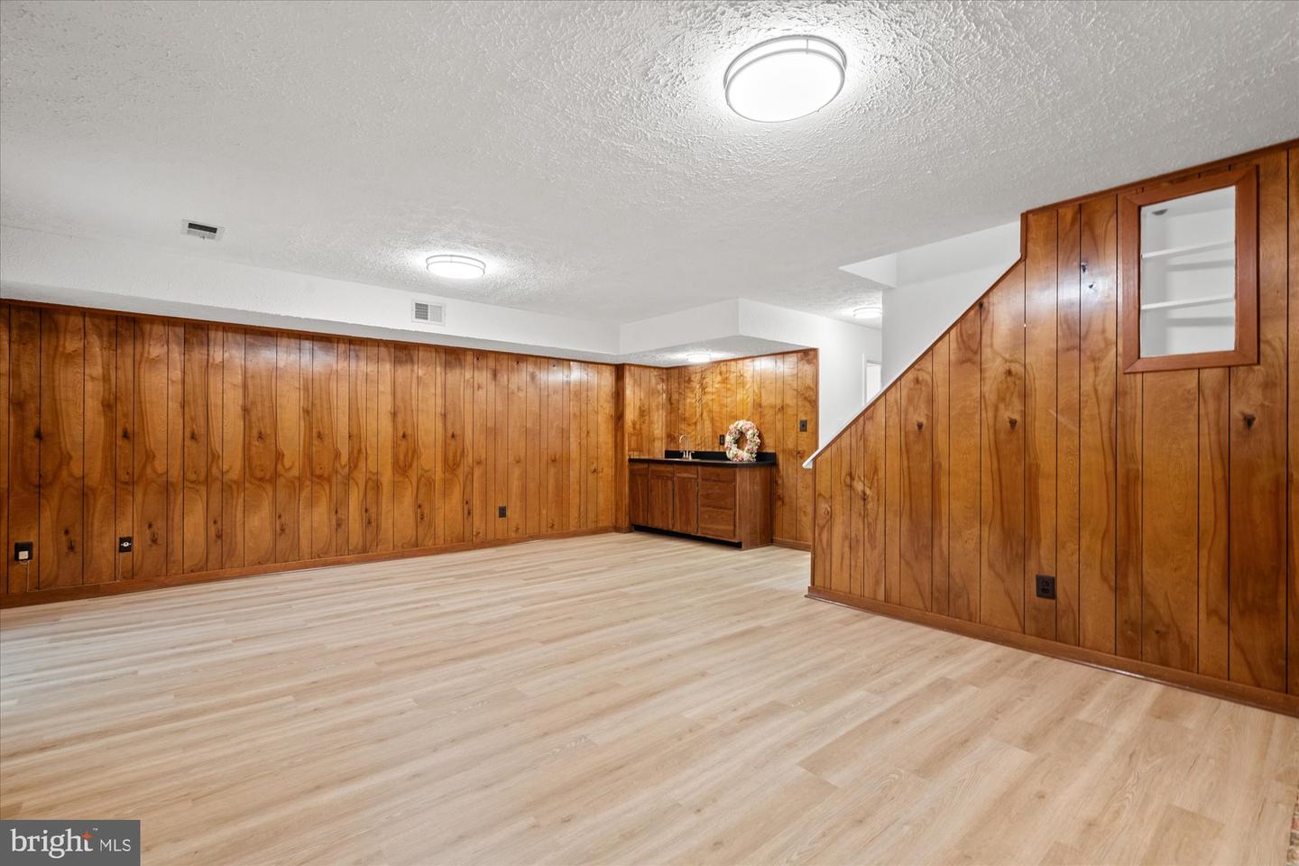 4712 DEER RUN CT, ALEXANDRIA, Virginia 22306, 4 Bedrooms Bedrooms, ,3 BathroomsBathrooms,Residential,For sale,4712 DEER RUN CT,VAFX2291312 MLS # VAFX2291312