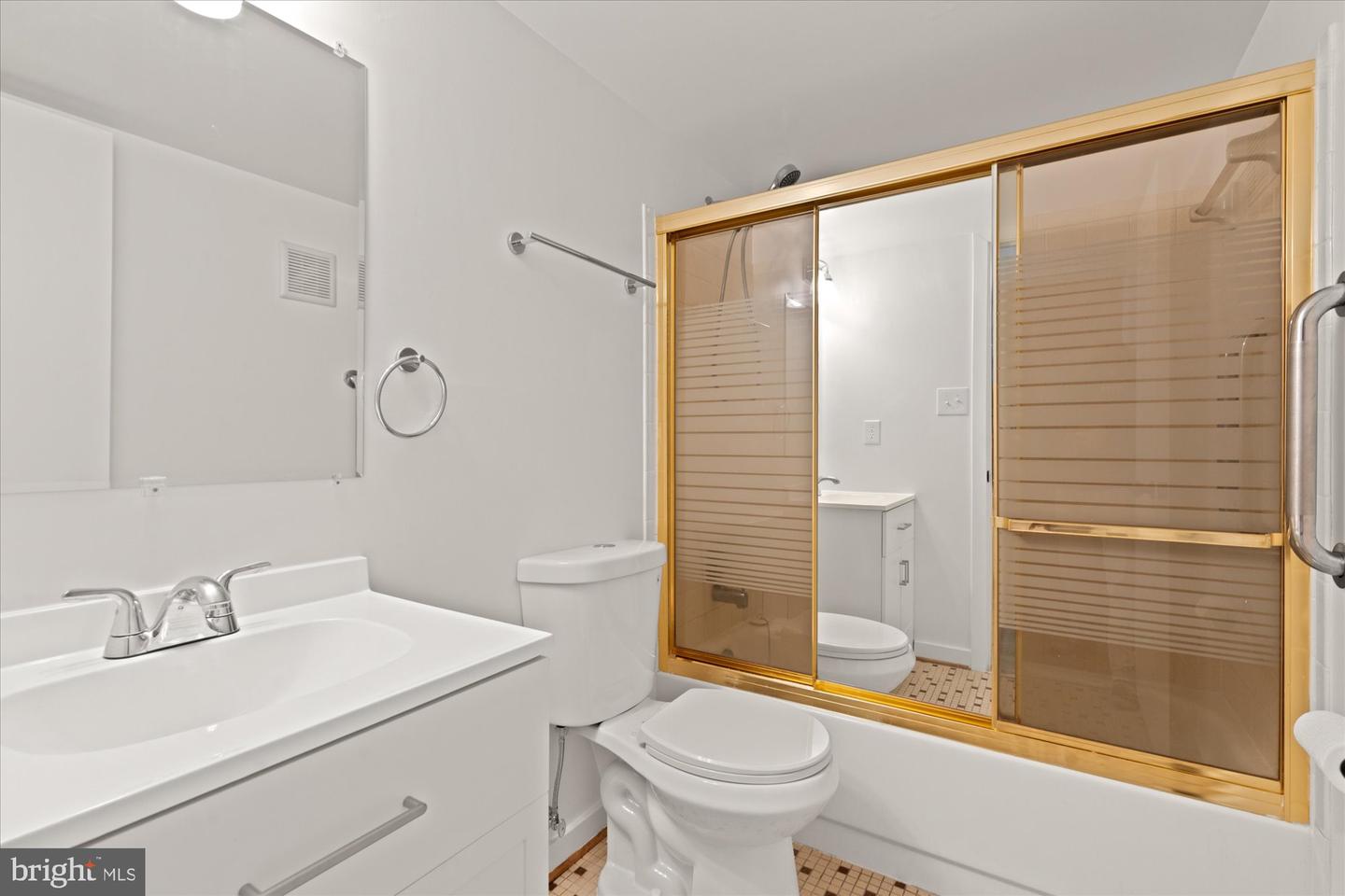 4712 DEER RUN CT, ALEXANDRIA, Virginia 22306, 4 Bedrooms Bedrooms, ,3 BathroomsBathrooms,Residential,For sale,4712 DEER RUN CT,VAFX2291312 MLS # VAFX2291312