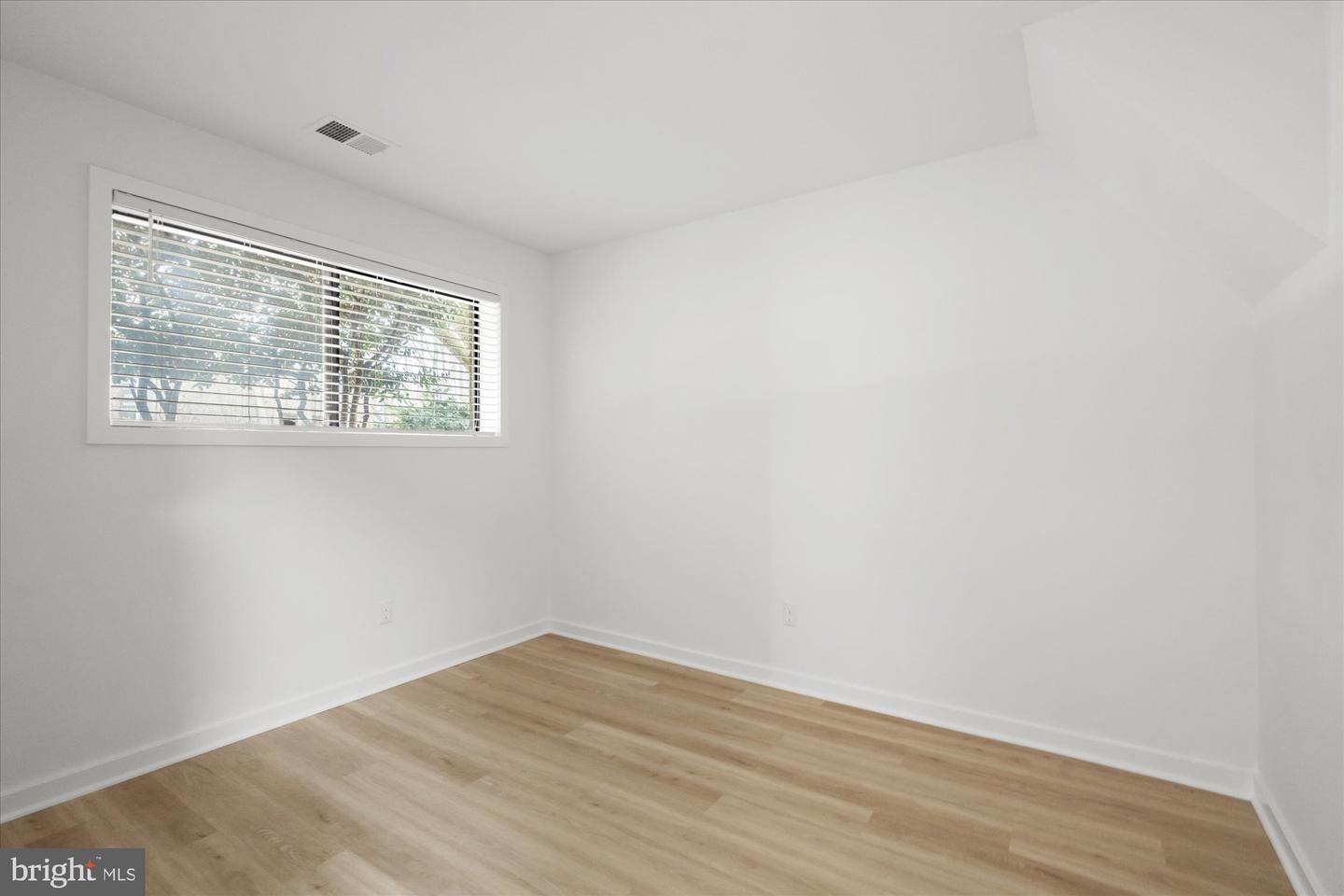 4712 DEER RUN CT, ALEXANDRIA, Virginia 22306, 4 Bedrooms Bedrooms, ,3 BathroomsBathrooms,Residential,For sale,4712 DEER RUN CT,VAFX2291312 MLS # VAFX2291312