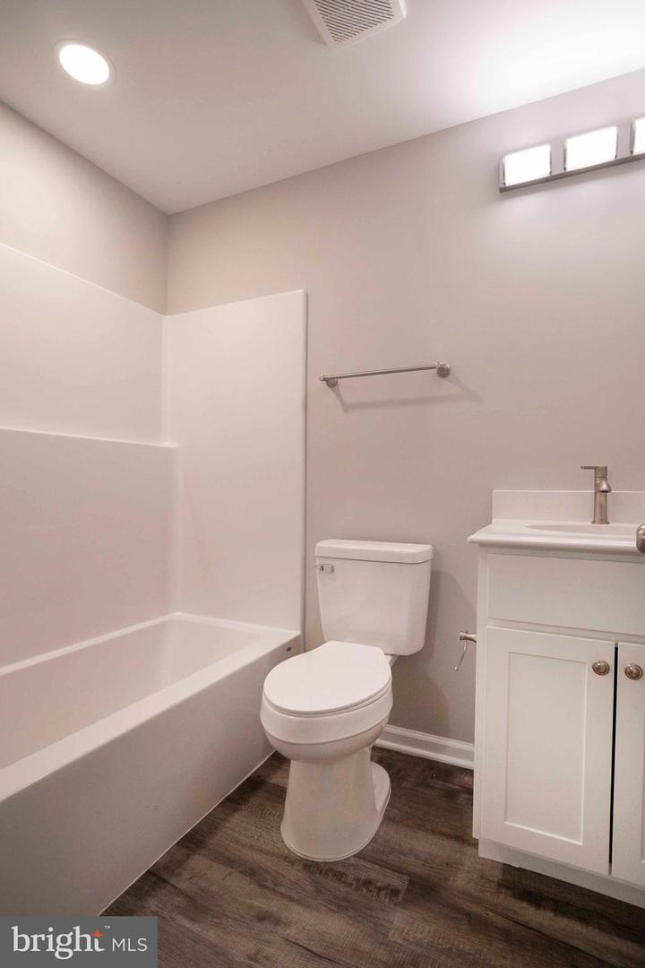 37 DUCK ST W, FRONT ROYAL, Virginia 22630, 3 Bedrooms Bedrooms, ,3 BathroomsBathrooms,Residential,For sale,37 DUCK ST W,VAWR2013430 MLS # VAWR2013430