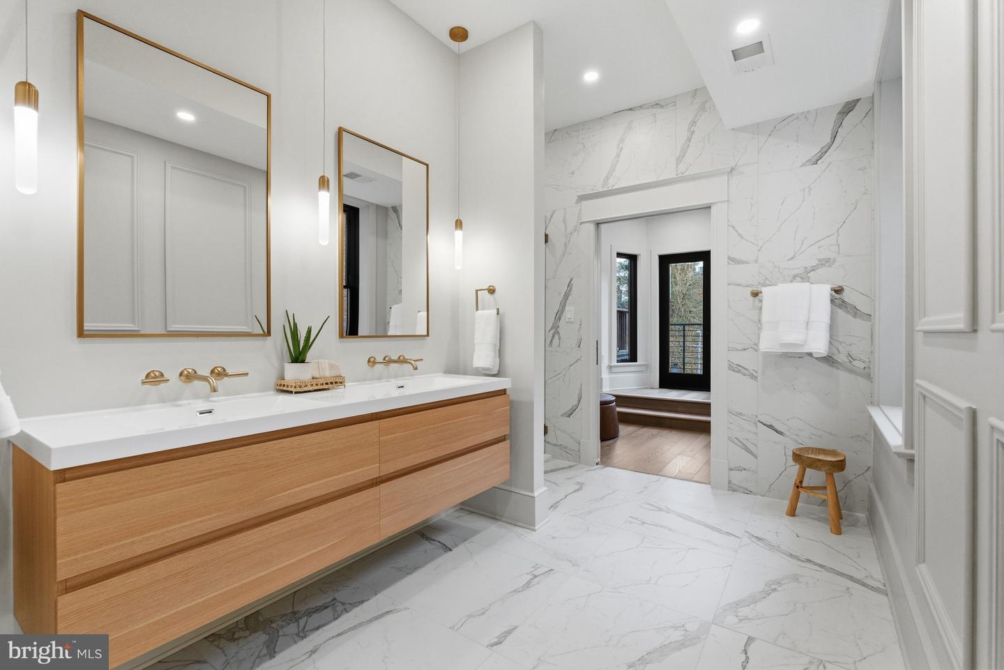 1816 BELMONT RD NW, WASHINGTON, District Of Columbia 20009, 6 Bedrooms Bedrooms, ,6 BathroomsBathrooms,Residential,For sale,1816 BELMONT RD NW,DCDC2246470 MLS # DCDC2246470