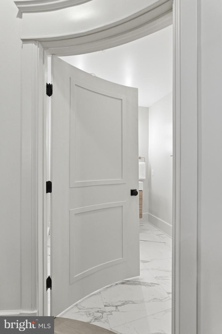 1816 BELMONT RD NW, WASHINGTON, District Of Columbia 20009, 6 Bedrooms Bedrooms, ,6 BathroomsBathrooms,Residential,For sale,1816 BELMONT RD NW,DCDC2246470 MLS # DCDC2246470