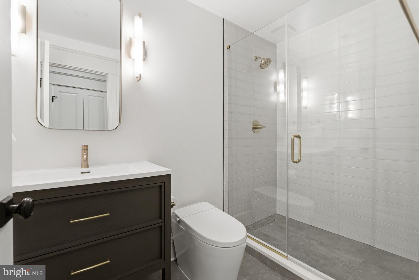 1816 BELMONT RD NW, WASHINGTON, District Of Columbia 20009, 6 Bedrooms Bedrooms, ,6 BathroomsBathrooms,Residential,For sale,1816 BELMONT RD NW,DCDC2246470 MLS # DCDC2246470