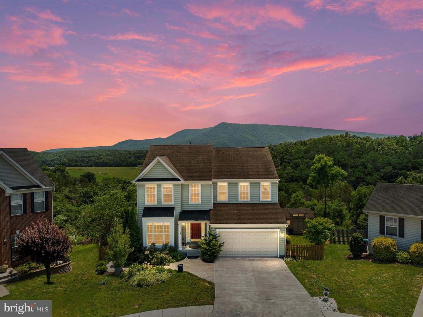 118 JENNY CT, STRASBURG, Virginia 22657, 5 Bedrooms Bedrooms, ,3 BathroomsBathrooms,Residential,For sale,118 JENNY CT,VASH2013598 MLS # VASH2013598