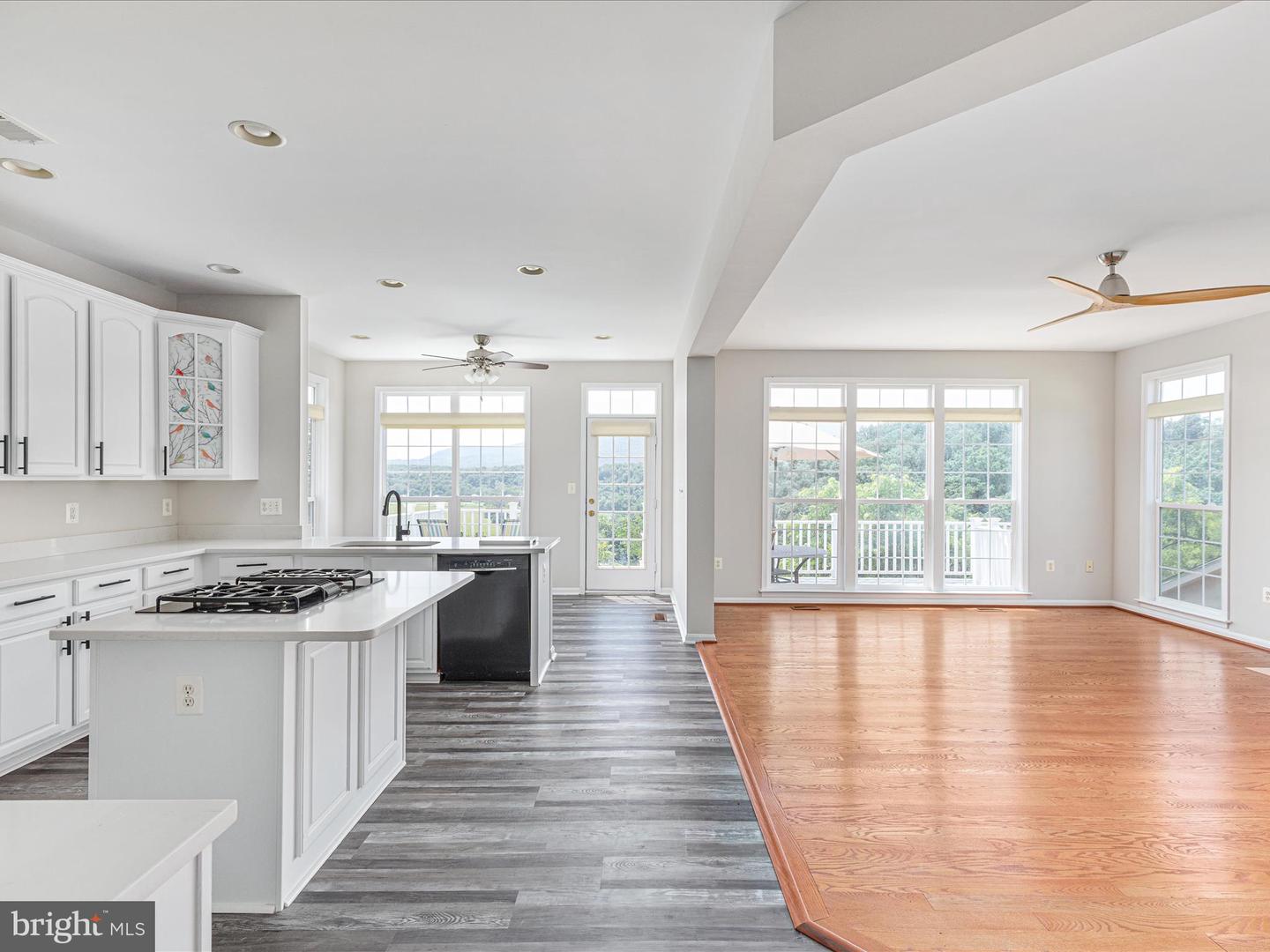 118 JENNY CT, STRASBURG, Virginia 22657, 5 Bedrooms Bedrooms, ,3 BathroomsBathrooms,Residential,For sale,118 JENNY CT,VASH2013598 MLS # VASH2013598