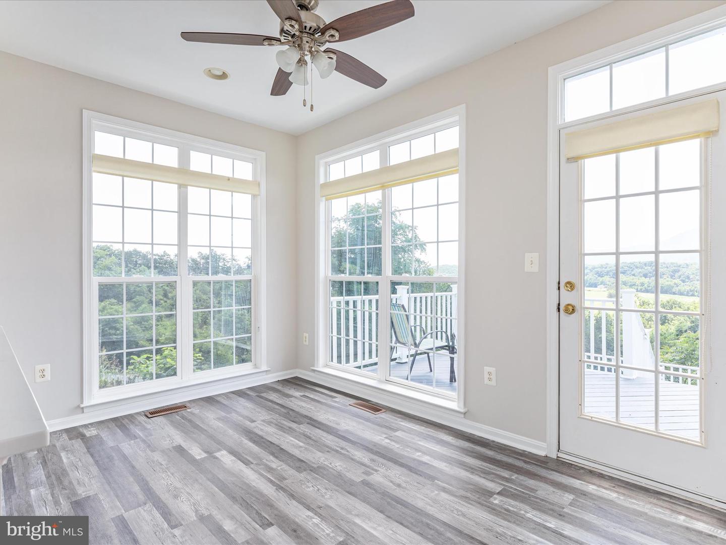 118 JENNY CT, STRASBURG, Virginia 22657, 5 Bedrooms Bedrooms, ,3 BathroomsBathrooms,Residential,For sale,118 JENNY CT,VASH2013598 MLS # VASH2013598