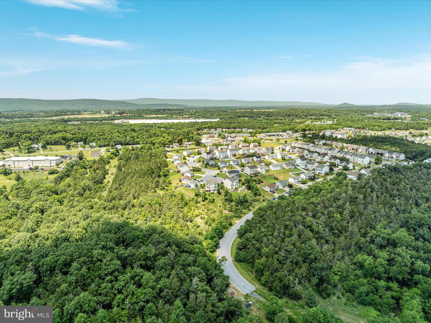 118 JENNY CT, STRASBURG, Virginia 22657, 5 Bedrooms Bedrooms, ,3 BathroomsBathrooms,Residential,For sale,118 JENNY CT,VASH2013598 MLS # VASH2013598