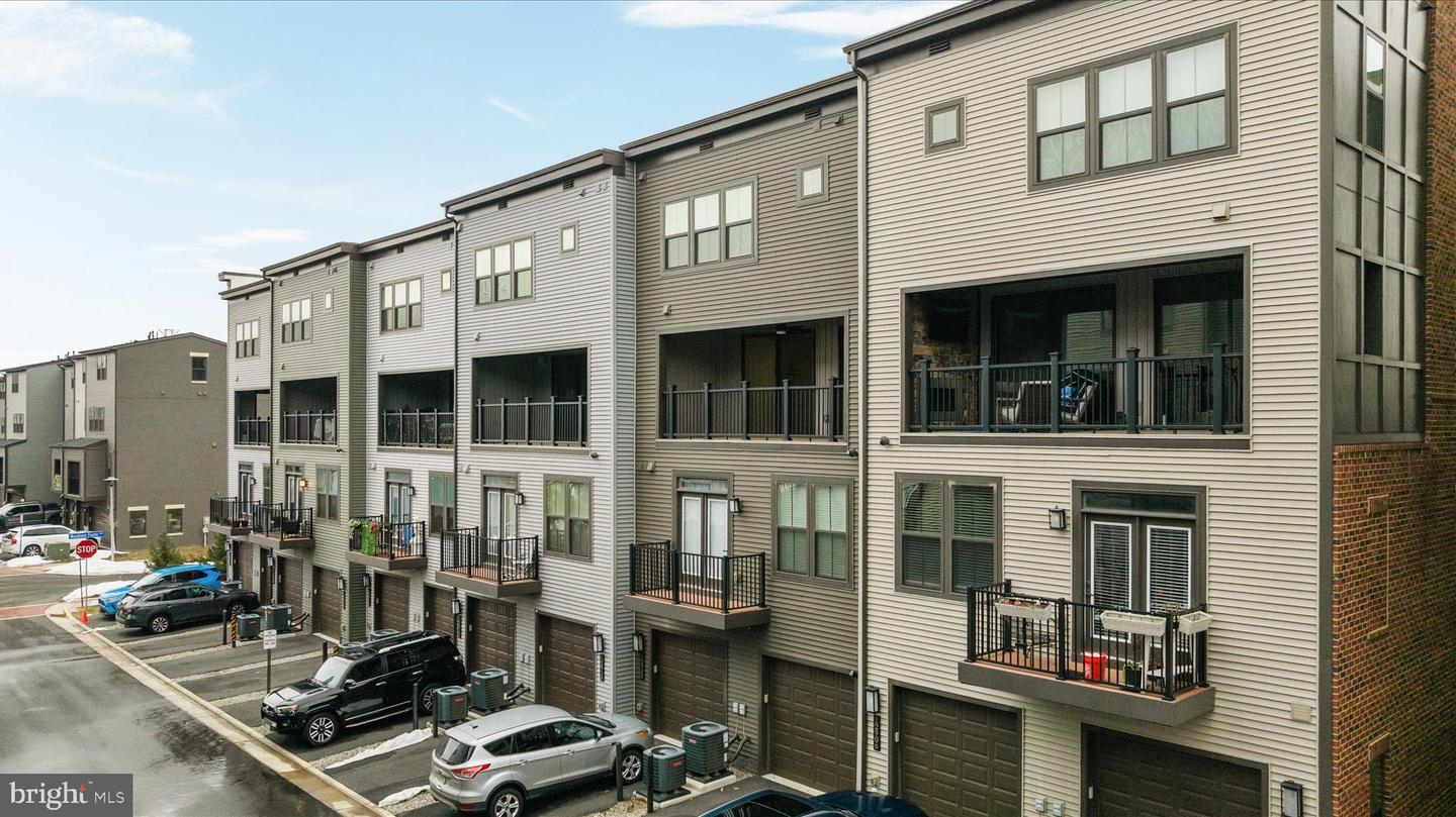 12910 SUNRISE RIDGE ALY #60, HERNDON, Virginia 20171, 3 Bedrooms Bedrooms, 6 Rooms Rooms,2 BathroomsBathrooms,Residential,For sale,12910 SUNRISE RIDGE ALY #60,VAFX2291432 MLS # VAFX2291432