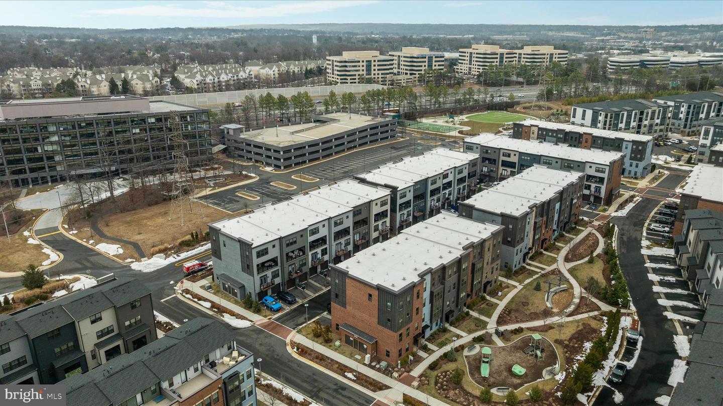 12910 SUNRISE RIDGE ALY #60, HERNDON, Virginia 20171, 3 Bedrooms Bedrooms, 6 Rooms Rooms,2 BathroomsBathrooms,Residential,For sale,12910 SUNRISE RIDGE ALY #60,VAFX2291432 MLS # VAFX2291432