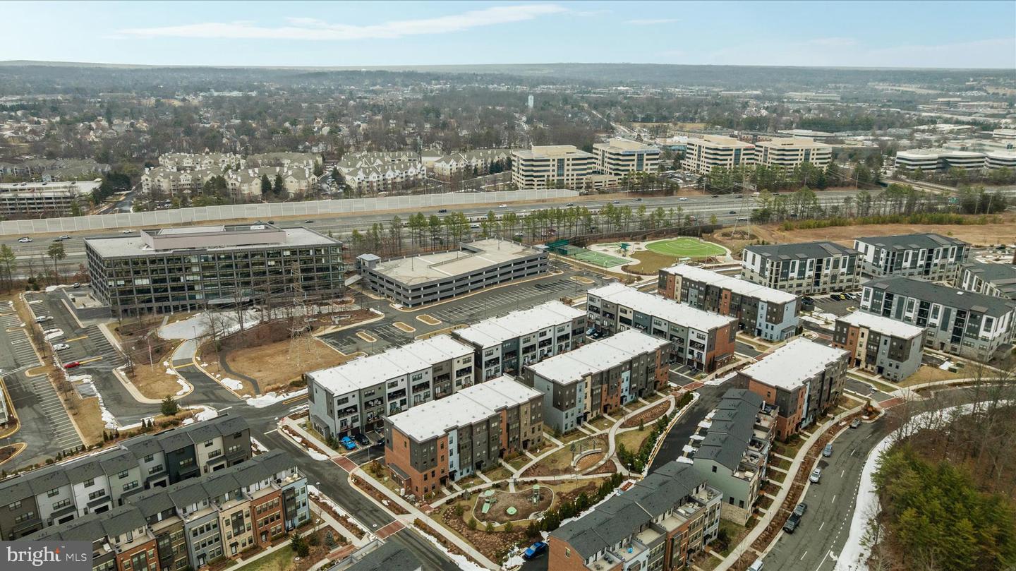 12910 SUNRISE RIDGE ALY #60, HERNDON, Virginia 20171, 3 Bedrooms Bedrooms, 6 Rooms Rooms,2 BathroomsBathrooms,Residential,For sale,12910 SUNRISE RIDGE ALY #60,VAFX2291432 MLS # VAFX2291432