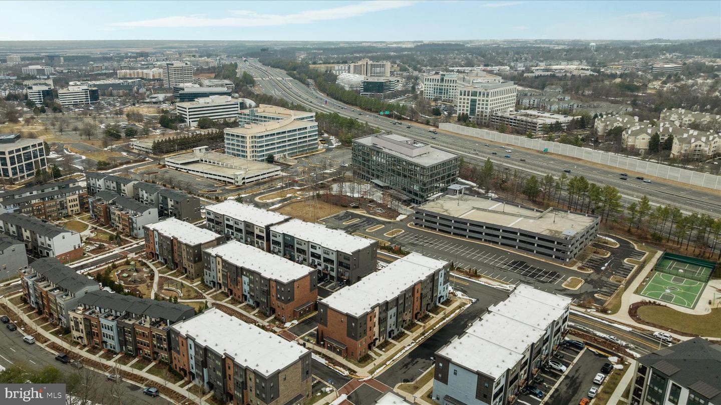 12910 SUNRISE RIDGE ALY #60, HERNDON, Virginia 20171, 3 Bedrooms Bedrooms, 6 Rooms Rooms,2 BathroomsBathrooms,Residential,For sale,12910 SUNRISE RIDGE ALY #60,VAFX2291432 MLS # VAFX2291432