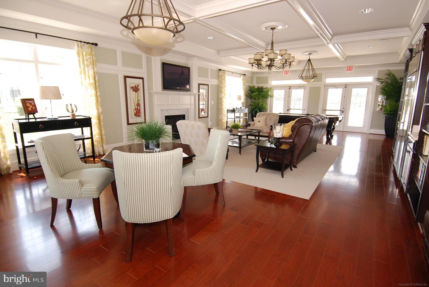 6804 BRYSON CIR, HAYMARKET, Virginia 20169, 3 Bedrooms Bedrooms, ,3 BathroomsBathrooms,Residential,For sale,6804 BRYSON CIR,VAPW2112608 MLS # VAPW2112608