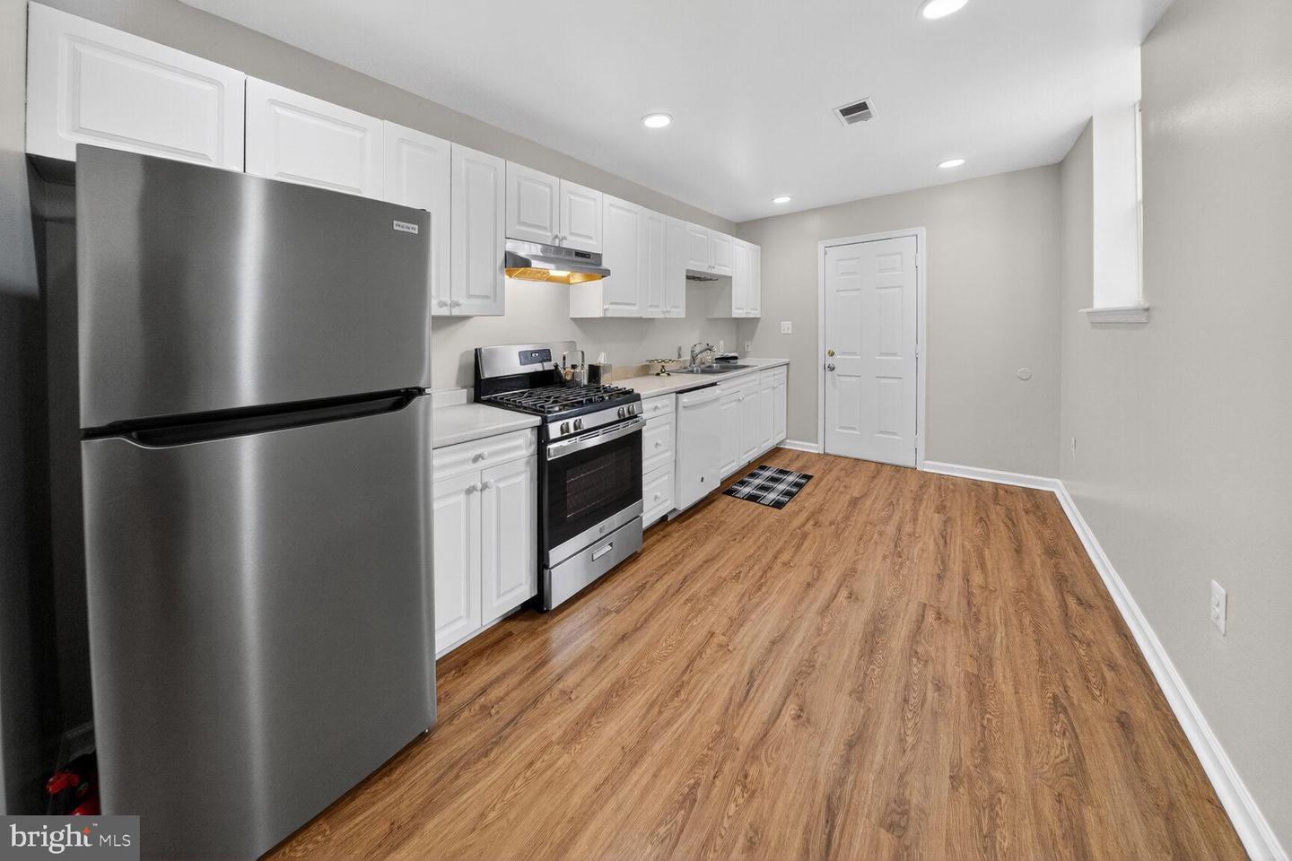 46 FLORIDA AVE NW, WASHINGTON, District Of Columbia 20001, 5 Bedrooms Bedrooms, ,3 BathroomsBathrooms,Residential,For sale,46 FLORIDA AVE NW,DCDC2246504 MLS # DCDC2246504