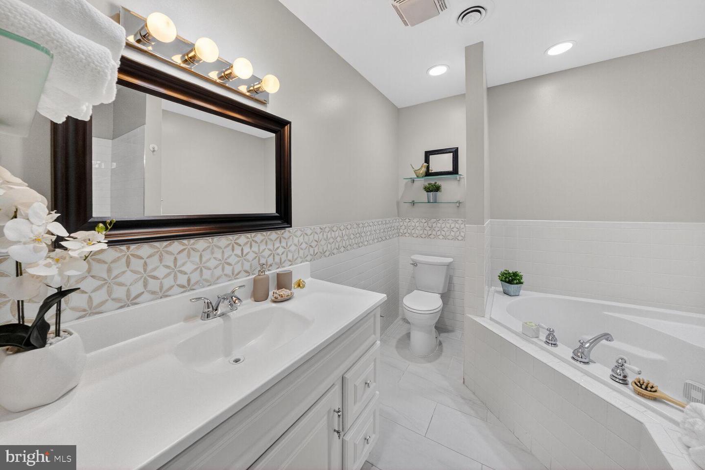 46 FLORIDA AVE NW, WASHINGTON, District Of Columbia 20001, 5 Bedrooms Bedrooms, ,3 BathroomsBathrooms,Residential,For sale,46 FLORIDA AVE NW,DCDC2246504 MLS # DCDC2246504