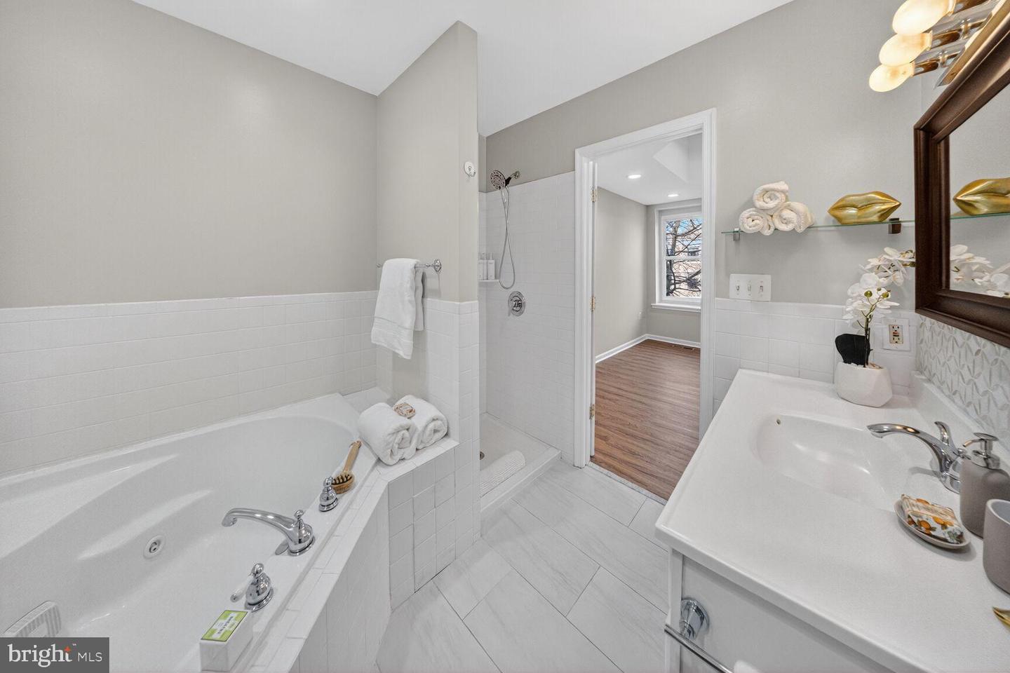 46 FLORIDA AVE NW, WASHINGTON, District Of Columbia 20001, 5 Bedrooms Bedrooms, ,3 BathroomsBathrooms,Residential,For sale,46 FLORIDA AVE NW,DCDC2246504 MLS # DCDC2246504