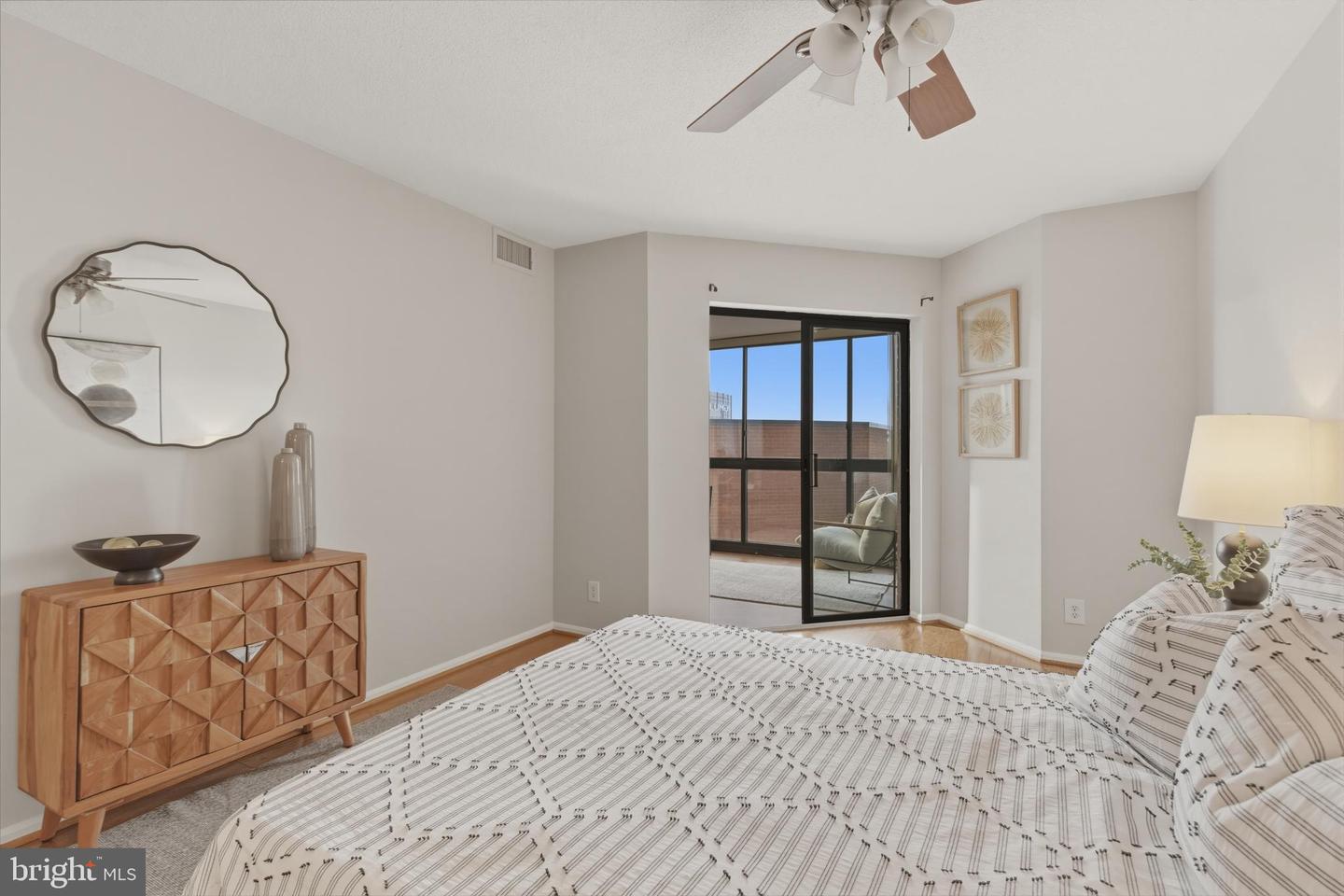 900 N STAFFORD ST #1909, ARLINGTON, Virginia 22203, 1 Bedroom Bedrooms, ,1 BathroomBathrooms,Residential,For sale,900 N STAFFORD ST #1909,VAAR2068994 MLS # VAAR2068994