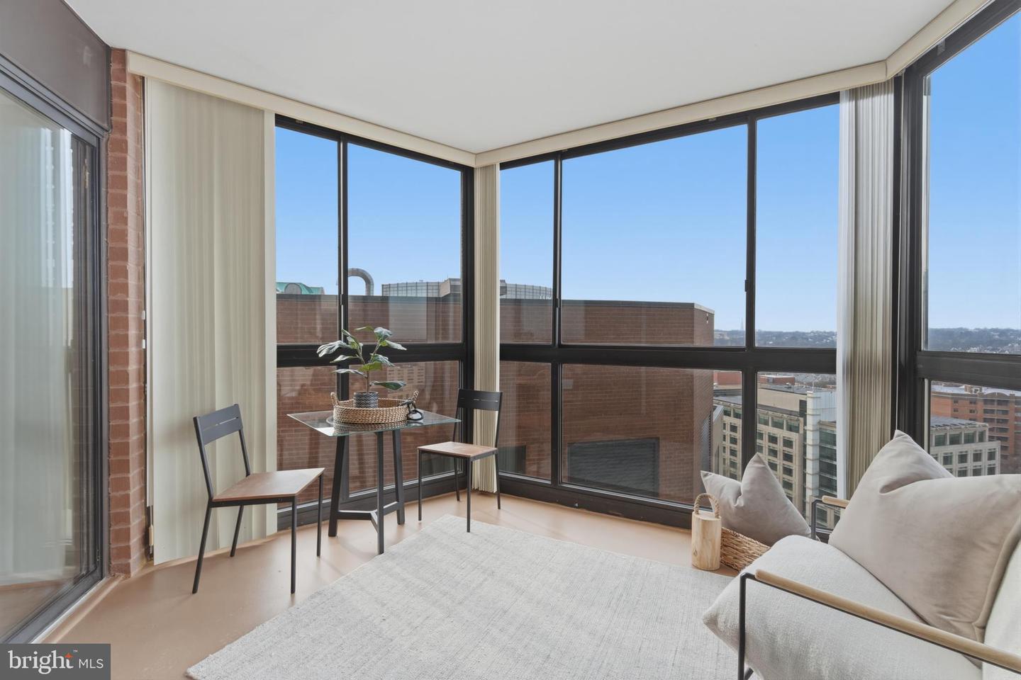 900 N STAFFORD ST #1909, ARLINGTON, Virginia 22203, 1 Bedroom Bedrooms, ,1 BathroomBathrooms,Residential,For sale,900 N STAFFORD ST #1909,VAAR2068994 MLS # VAAR2068994