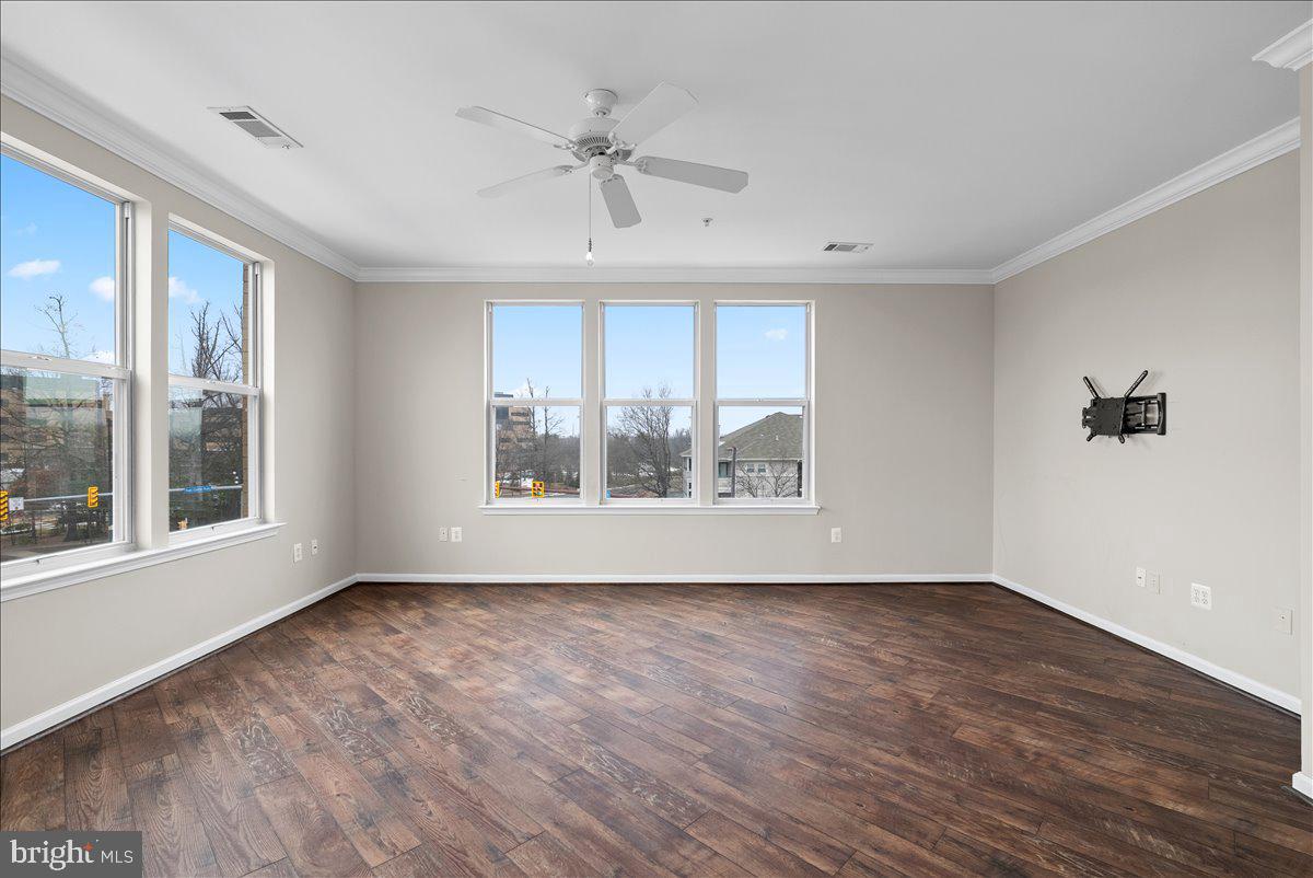 12000 MARKET ST #374, RESTON, Virginia 20190, 3 Bedrooms Bedrooms, ,2 BathroomsBathrooms,Residential,For sale,12000 MARKET ST #374,VAFX2291488 MLS # VAFX2291488 12000 MARKET ST #374, RESTON, Virginia 20190, 3 Bedrooms Bedrooms, ,2 BathroomsBathrooms,Residential,For sale,12000 MARKET ST #374,VAFX2291488 MLS # VAFX2291488