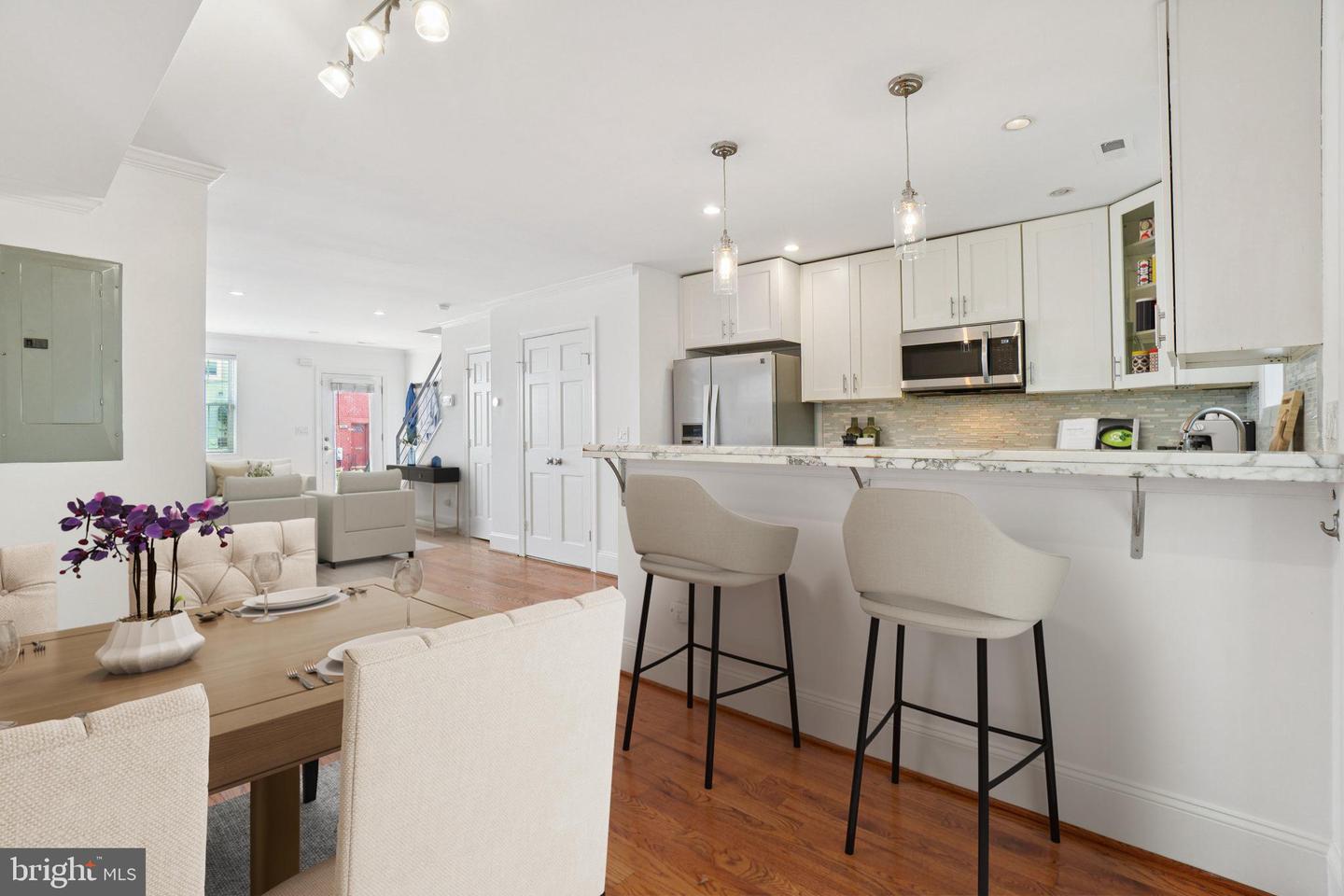 624 19TH ST NE, WASHINGTON, District Of Columbia 20002, 3 Bedrooms Bedrooms, ,2 BathroomsBathrooms,Residential,For sale,624 19TH ST NE,DCDC2246554 MLS # DCDC2246554