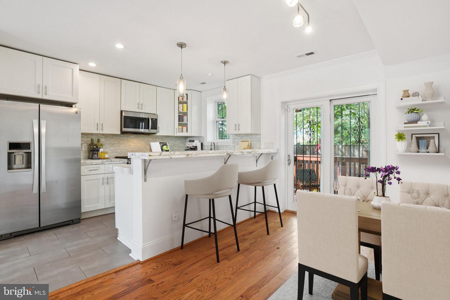 624 19TH ST NE, WASHINGTON, District Of Columbia 20002, 3 Bedrooms Bedrooms, ,2 BathroomsBathrooms,Residential,For sale,624 19TH ST NE,DCDC2246554 MLS # DCDC2246554