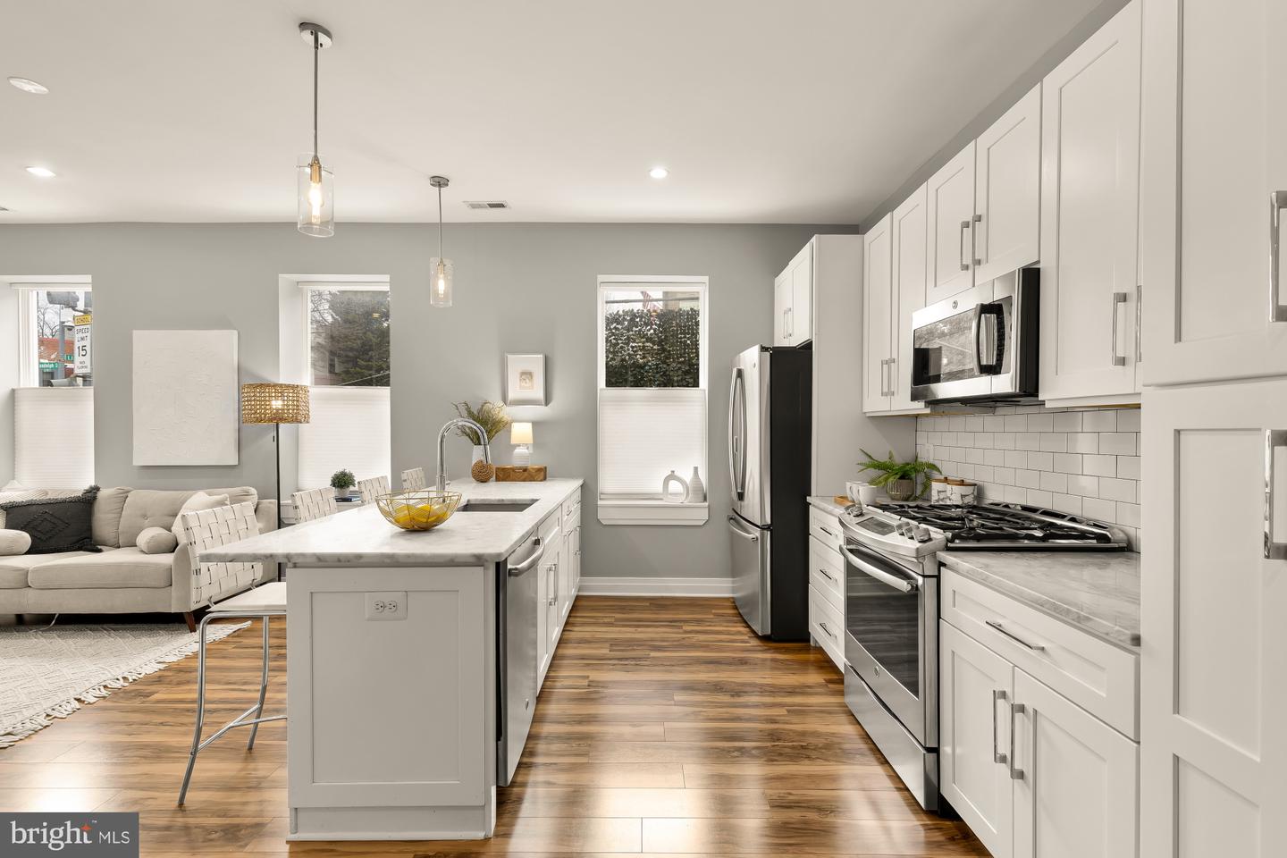 1719 LINCOLN RD NE #1, WASHINGTON, District Of Columbia 20002, 2 Bedrooms Bedrooms, ,2 BathroomsBathrooms,Residential,For sale,1719 LINCOLN RD NE #1,DCDC2246592 MLS # DCDC2246592