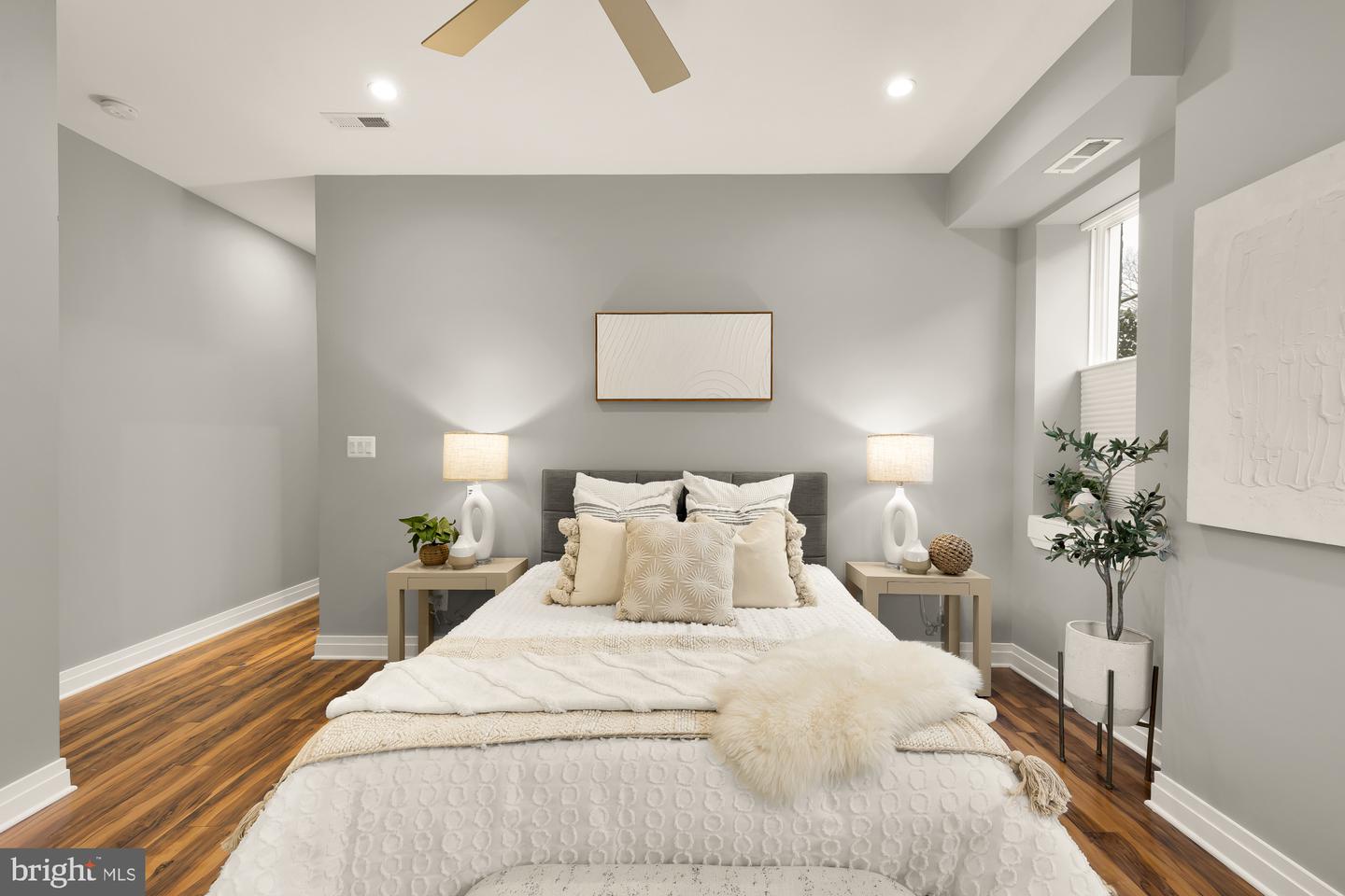 1719 LINCOLN RD NE #1, WASHINGTON, District Of Columbia 20002, 2 Bedrooms Bedrooms, ,2 BathroomsBathrooms,Residential,For sale,1719 LINCOLN RD NE #1,DCDC2246592 MLS # DCDC2246592