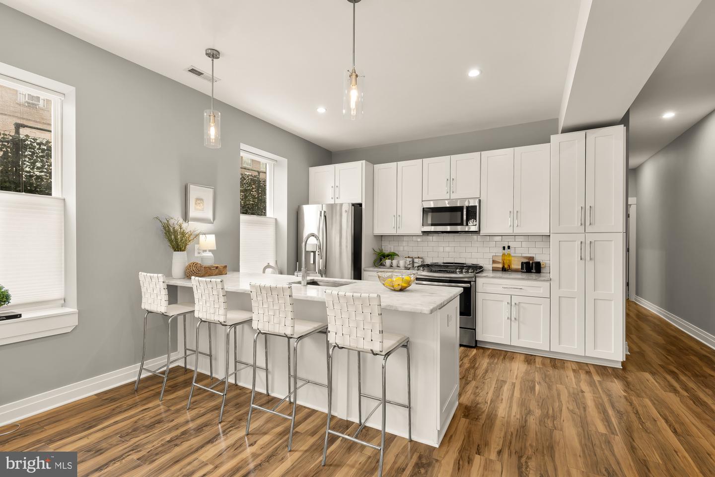 1719 LINCOLN RD NE #1, WASHINGTON, District Of Columbia 20002, 2 Bedrooms Bedrooms, ,2 BathroomsBathrooms,Residential,For sale,1719 LINCOLN RD NE #1,DCDC2246592 MLS # DCDC2246592