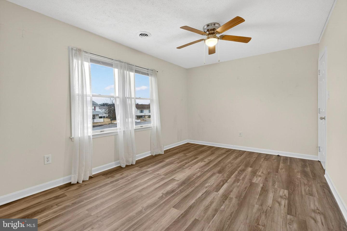 1524 KESTRAL CT, CULPEPER, Virginia 22701, 3 Bedrooms Bedrooms, 6 Rooms Rooms,2 BathroomsBathrooms,Residential,For sale,1524 KESTRAL CT,VACU2012692 MLS # VACU2012692 1524 KESTRAL CT, CULPEPER, Virginia 22701, 3 Bedrooms Bedrooms, 6 Rooms Rooms,2 BathroomsBathrooms,Residential,For sale,1524 KESTRAL CT,VACU2012692 MLS # VACU2012692