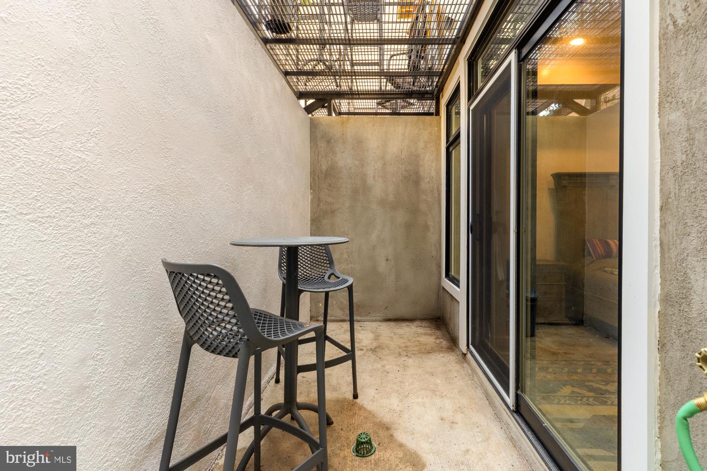 81 U ST NW #A, WASHINGTON, District Of Columbia 20001, 3 Bedrooms Bedrooms, ,3 BathroomsBathrooms,Residential,For sale,81 U ST NW #A,DCDC2246620 MLS # DCDC2246620