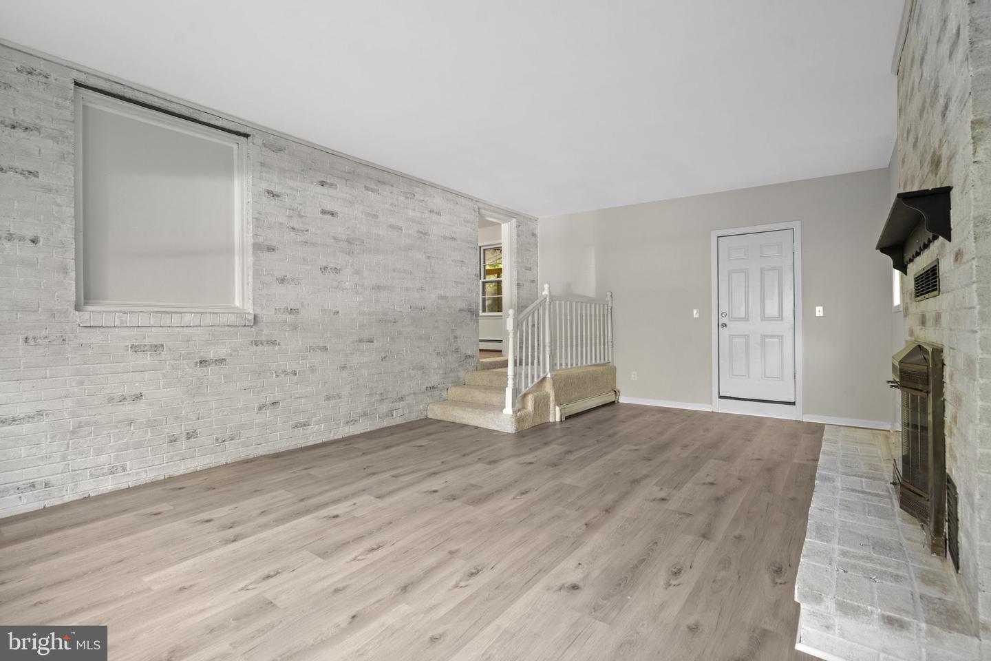 6741 MAXWELL AVE, WARRENTON, Virginia 20187, 3 Bedrooms Bedrooms, ,2 BathroomsBathrooms,Residential,For sale,6741 MAXWELL AVE,VAFQ2020596 MLS # VAFQ2020596