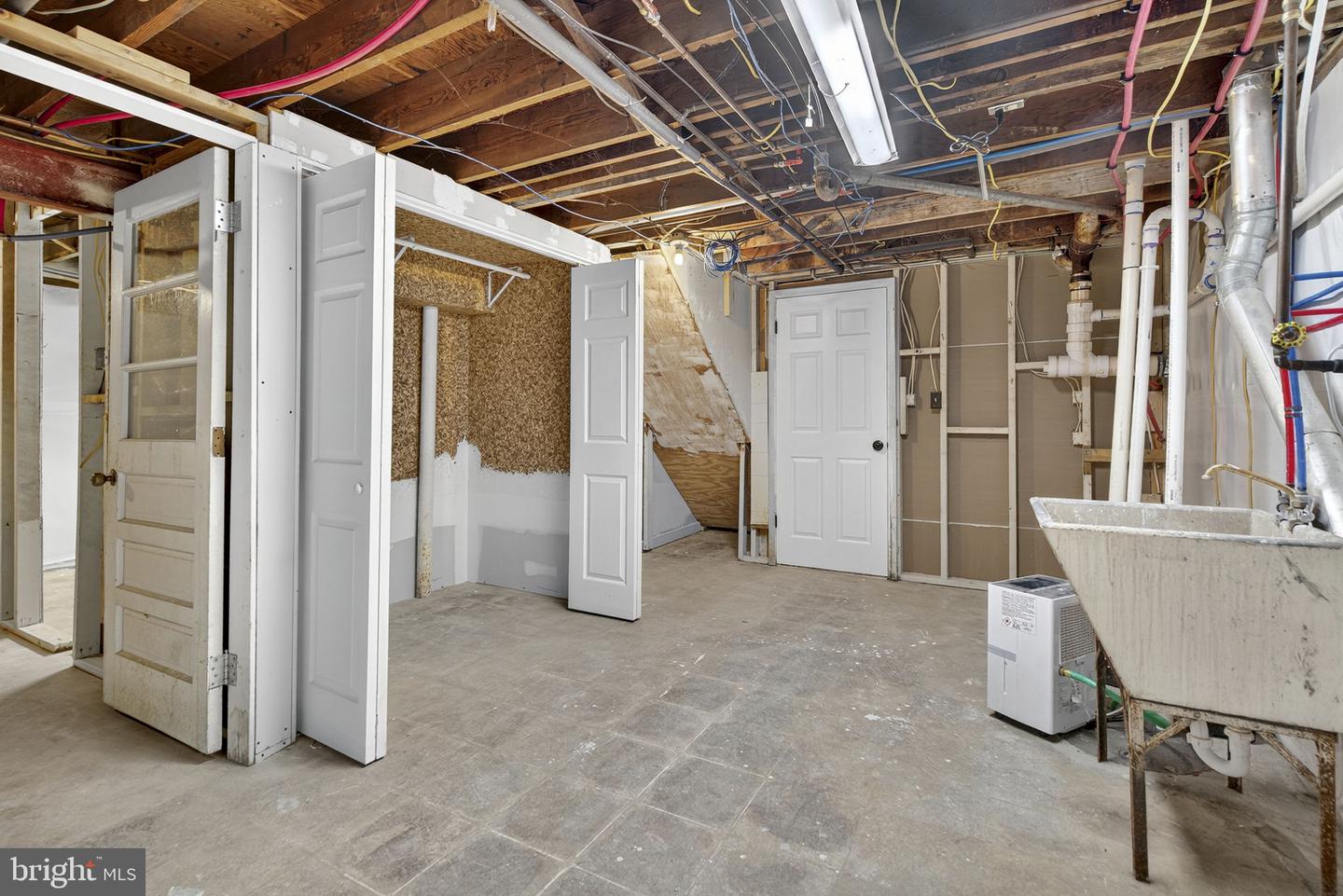 6741 MAXWELL AVE, WARRENTON, Virginia 20187, 3 Bedrooms Bedrooms, ,2 BathroomsBathrooms,Residential,For sale,6741 MAXWELL AVE,VAFQ2020596 MLS # VAFQ2020596