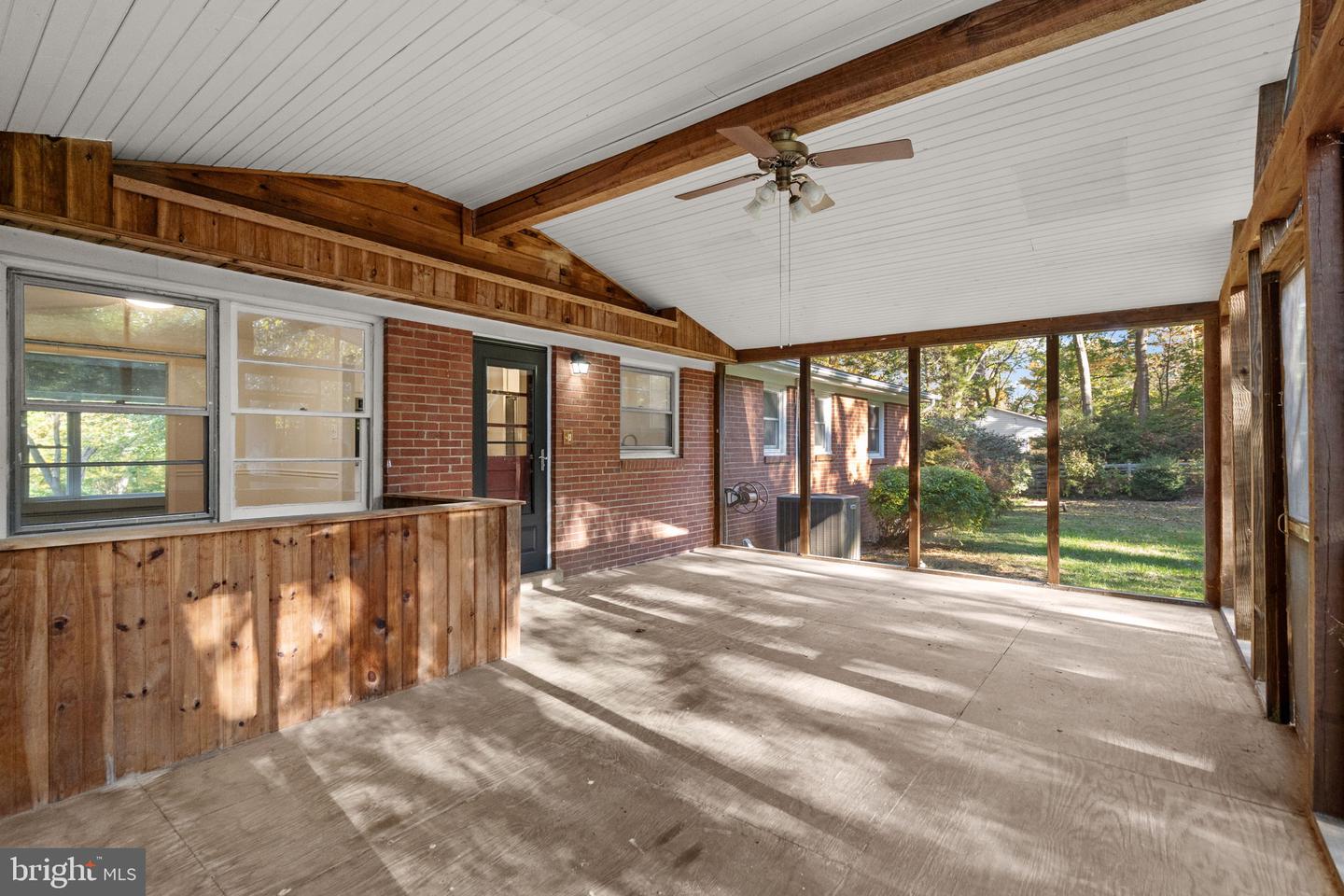 6741 MAXWELL AVE, WARRENTON, Virginia 20187, 3 Bedrooms Bedrooms, ,2 BathroomsBathrooms,Residential,For sale,6741 MAXWELL AVE,VAFQ2020596 MLS # VAFQ2020596