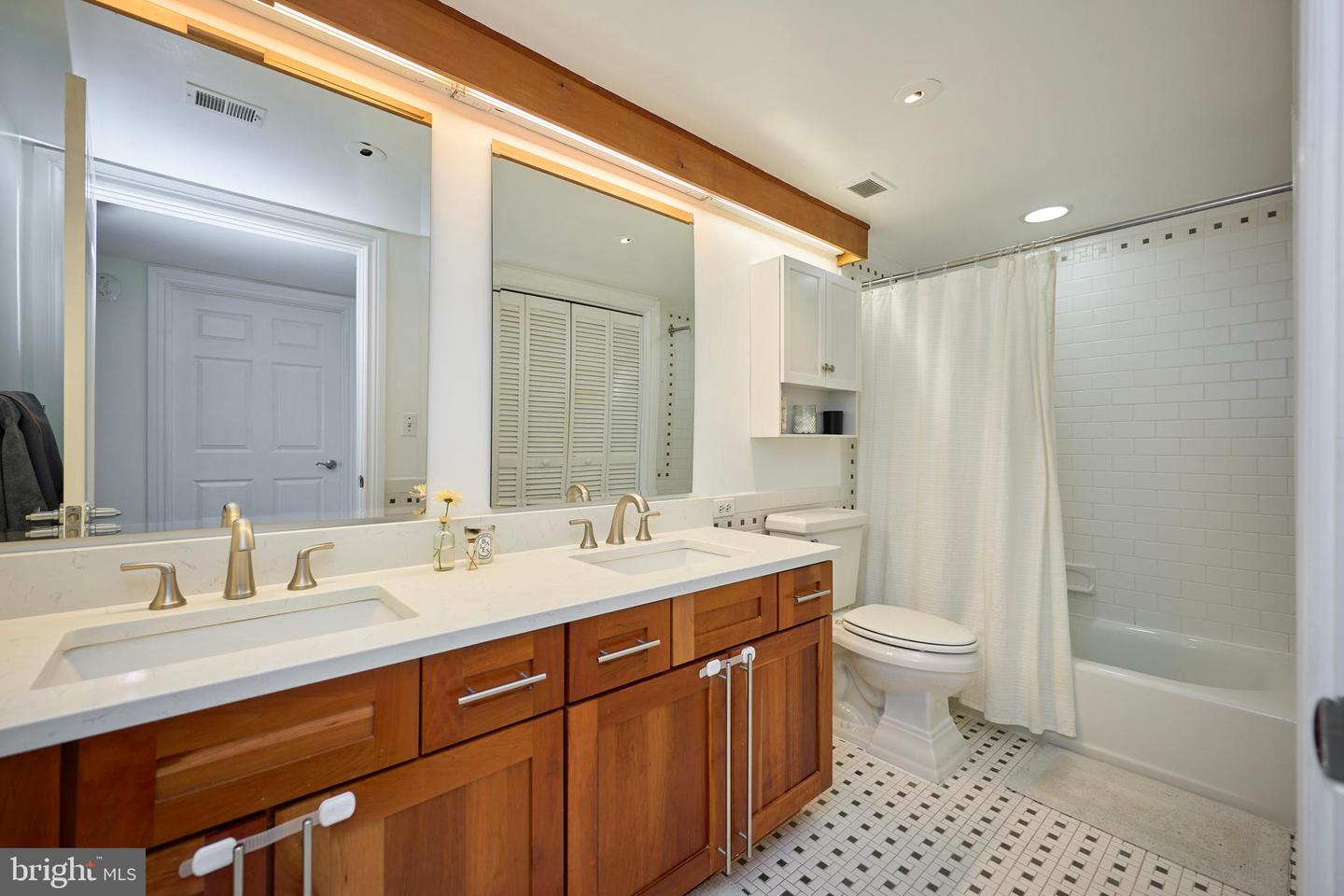 1020 PENNSYLVANIA AVE SE #504, WASHINGTON, District Of Columbia 20003, 2 Bedrooms Bedrooms, ,1 BathroomBathrooms,Residential,For sale,1020 PENNSYLVANIA AVE SE #504,DCDC2246636 MLS # DCDC2246636 1020 PENNSYLVANIA AVE SE #504, WASHINGTON, District Of Columbia 20003, 2 Bedrooms Bedrooms, ,1 BathroomBathrooms,Residential,For sale,1020 PENNSYLVANIA AVE SE #504,DCDC2246636 MLS # DCDC2246636