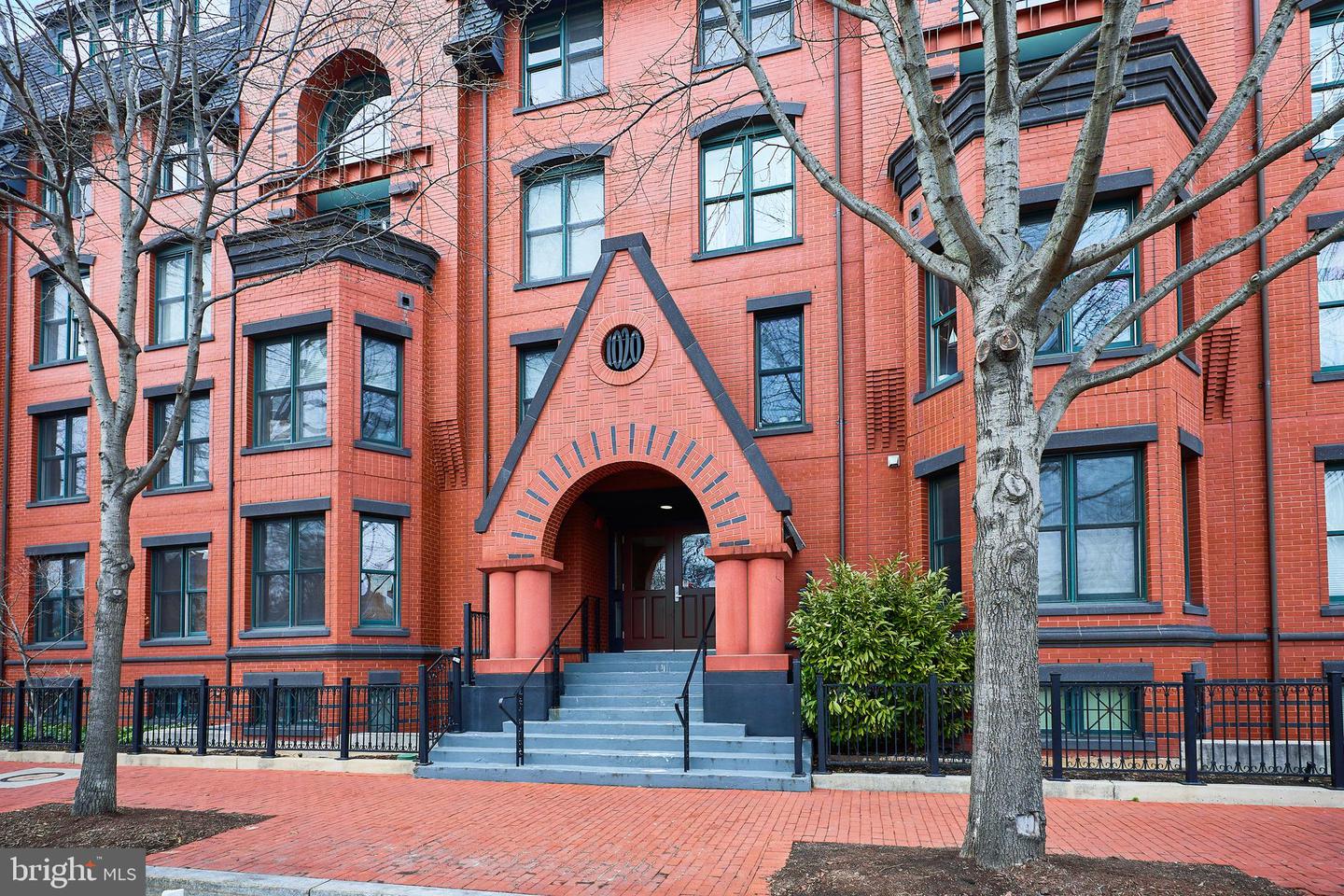 1020 PENNSYLVANIA AVE SE #504, WASHINGTON, District Of Columbia 20003, 2 Bedrooms Bedrooms, ,1 BathroomBathrooms,Residential,For sale,1020 PENNSYLVANIA AVE SE #504,DCDC2246636 MLS # DCDC2246636 1020 PENNSYLVANIA AVE SE #504, WASHINGTON, District Of Columbia 20003, 2 Bedrooms Bedrooms, ,1 BathroomBathrooms,Residential,For sale,1020 PENNSYLVANIA AVE SE #504,DCDC2246636 MLS # DCDC2246636